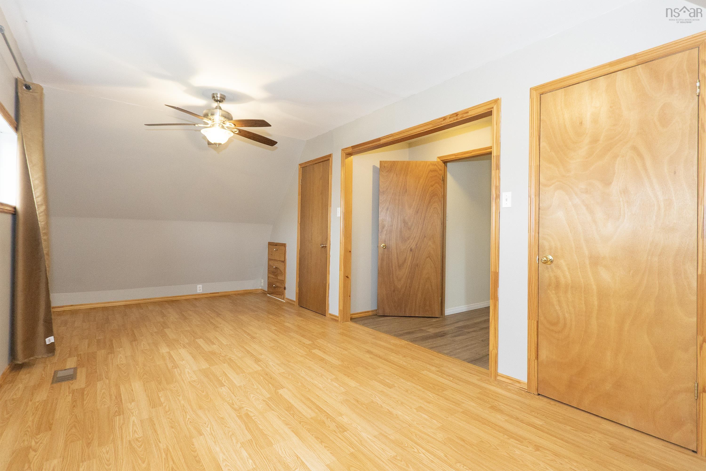 $284,900.00: 1100 Highway 6, Warren