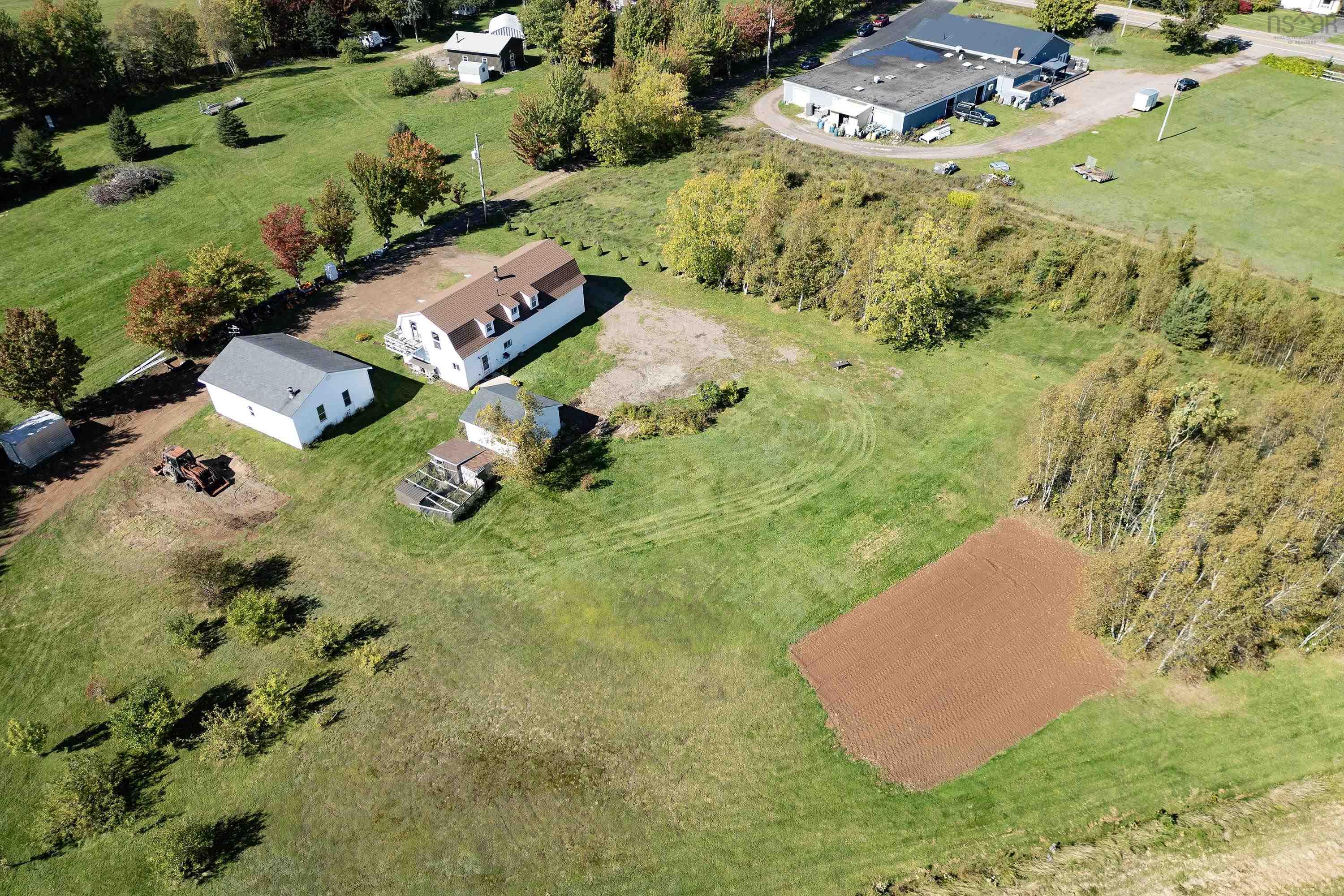 $284,900.00: 1100 Highway 6, Warren