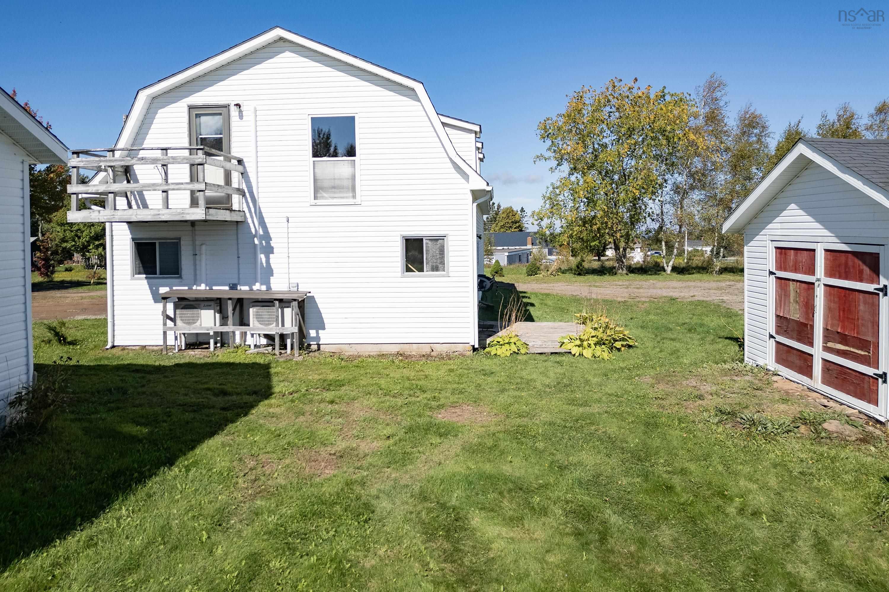 $284,900.00: 1100 Highway 6, Warren
