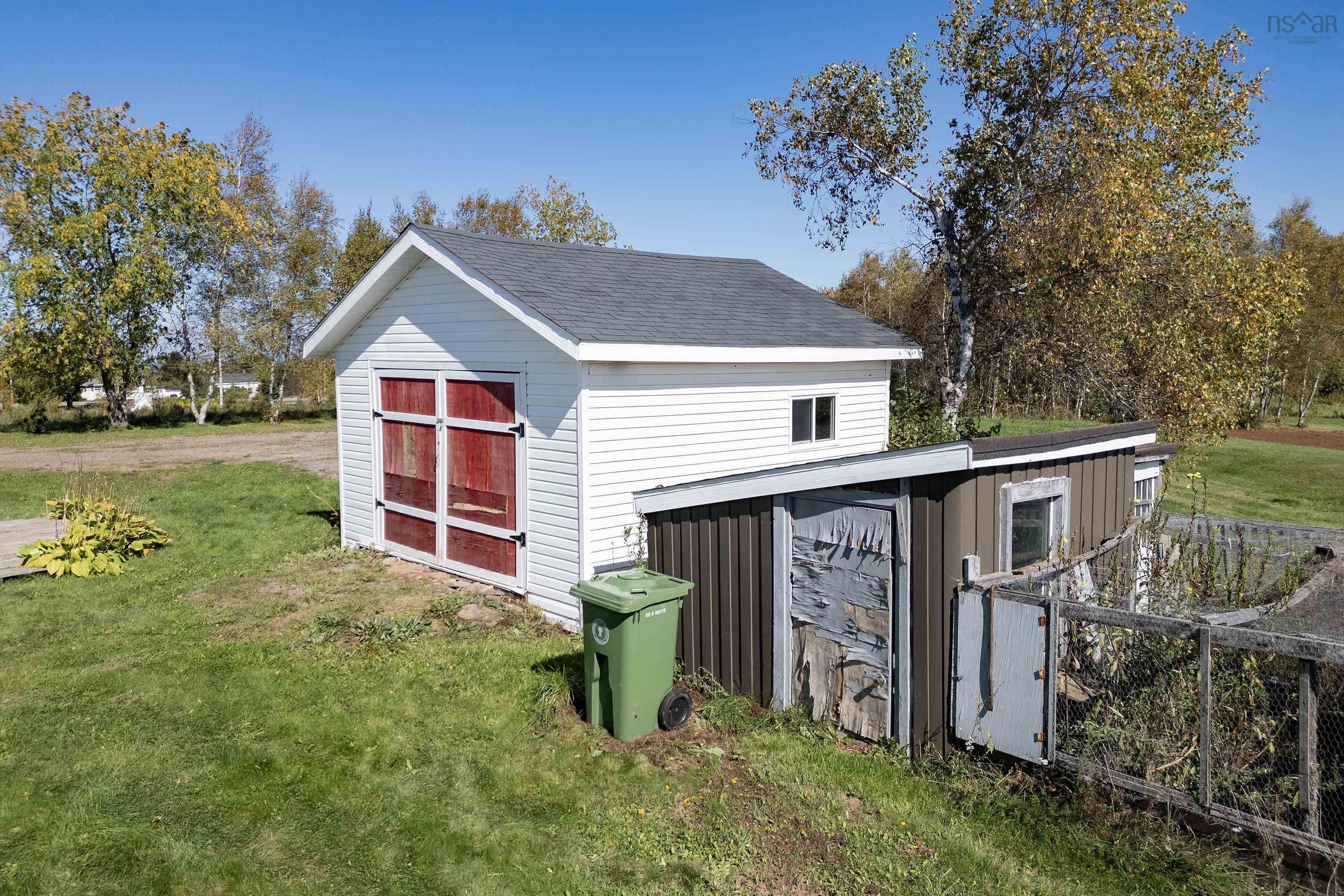 $284,900.00: 1100 Highway 6, Warren