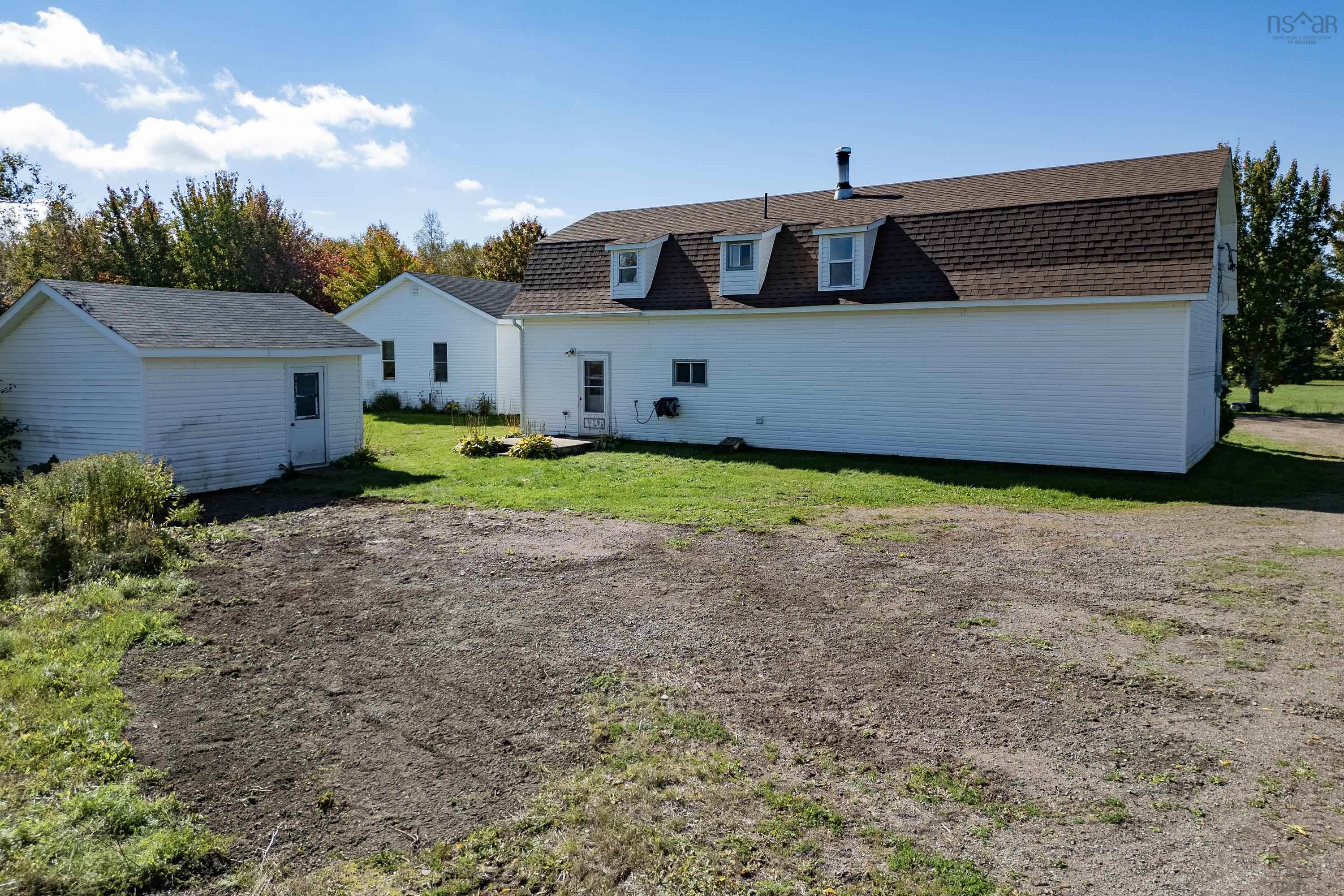 $284,900.00: 1100 Highway 6, Warren
