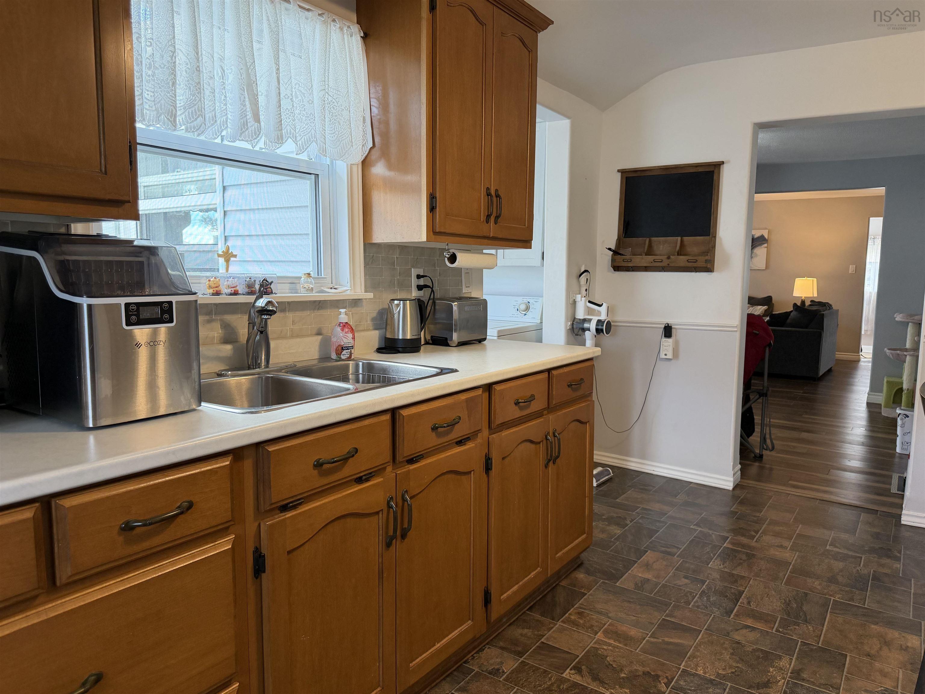 $149,500.00: 3463 Duggan Street, New Waterford