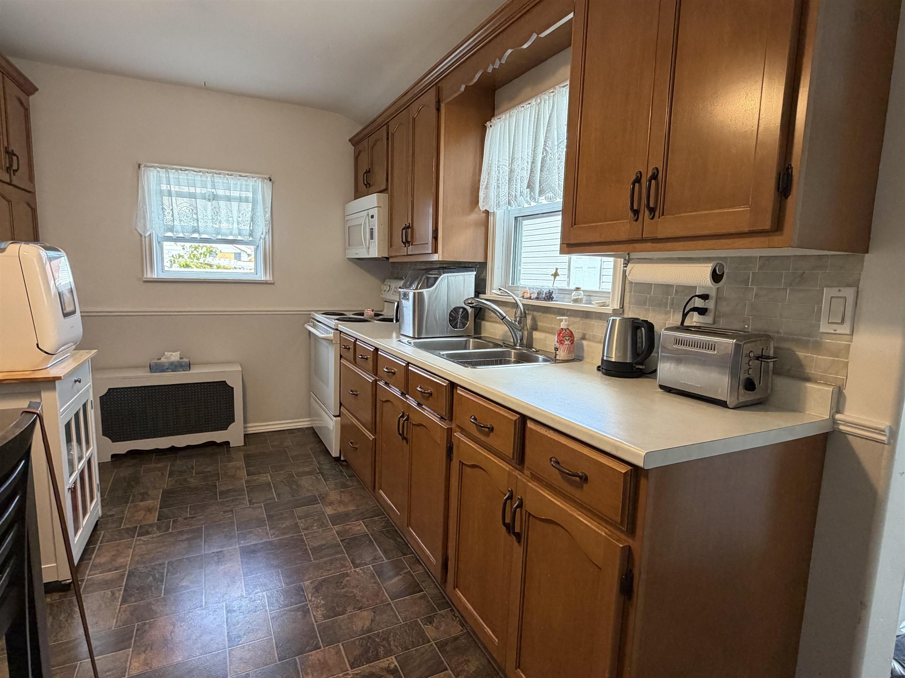 $149,500.00: 3463 Duggan Street, New Waterford