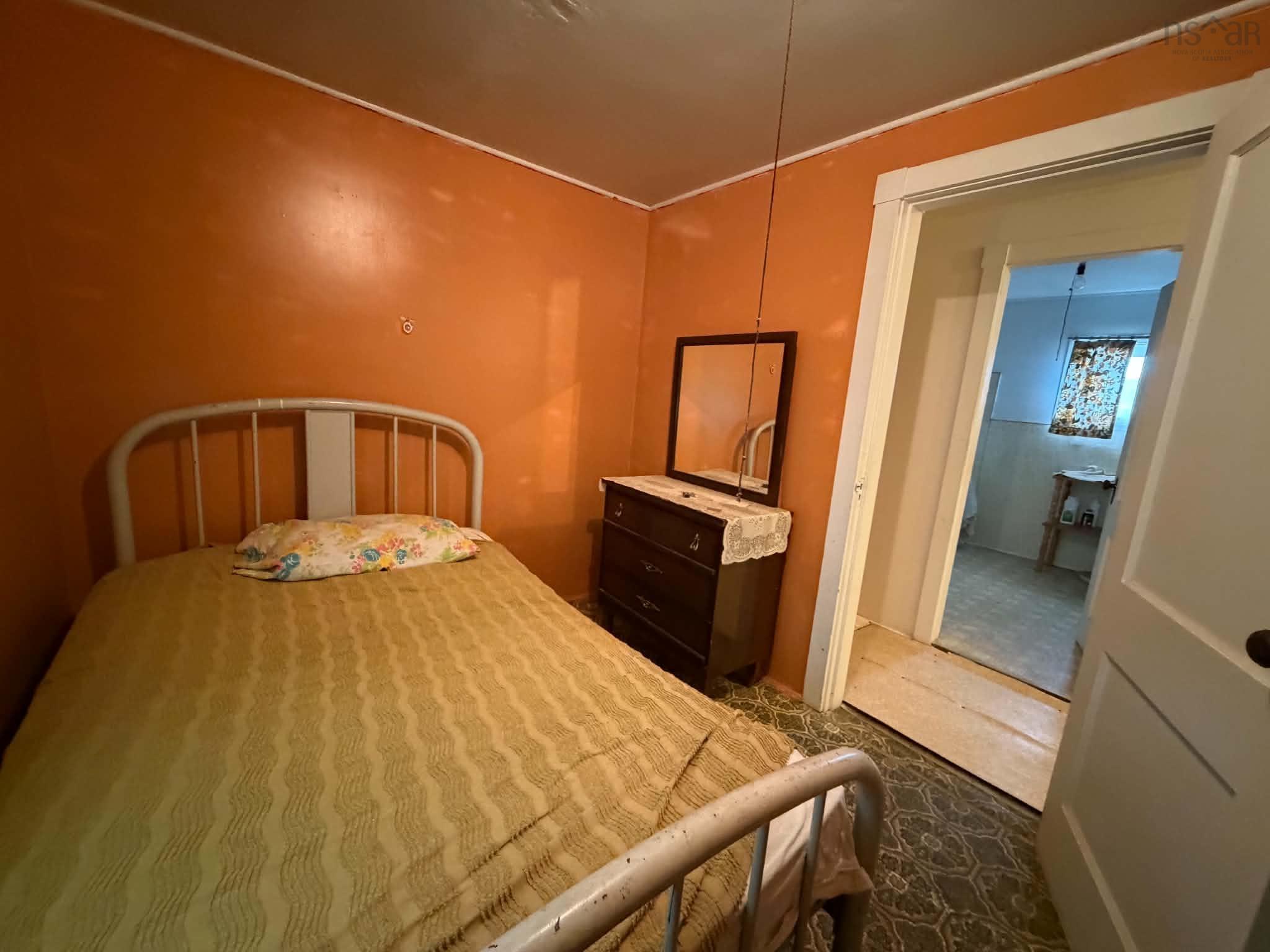 $95,000.00: 15404 Cabot Trail, Chéticamp