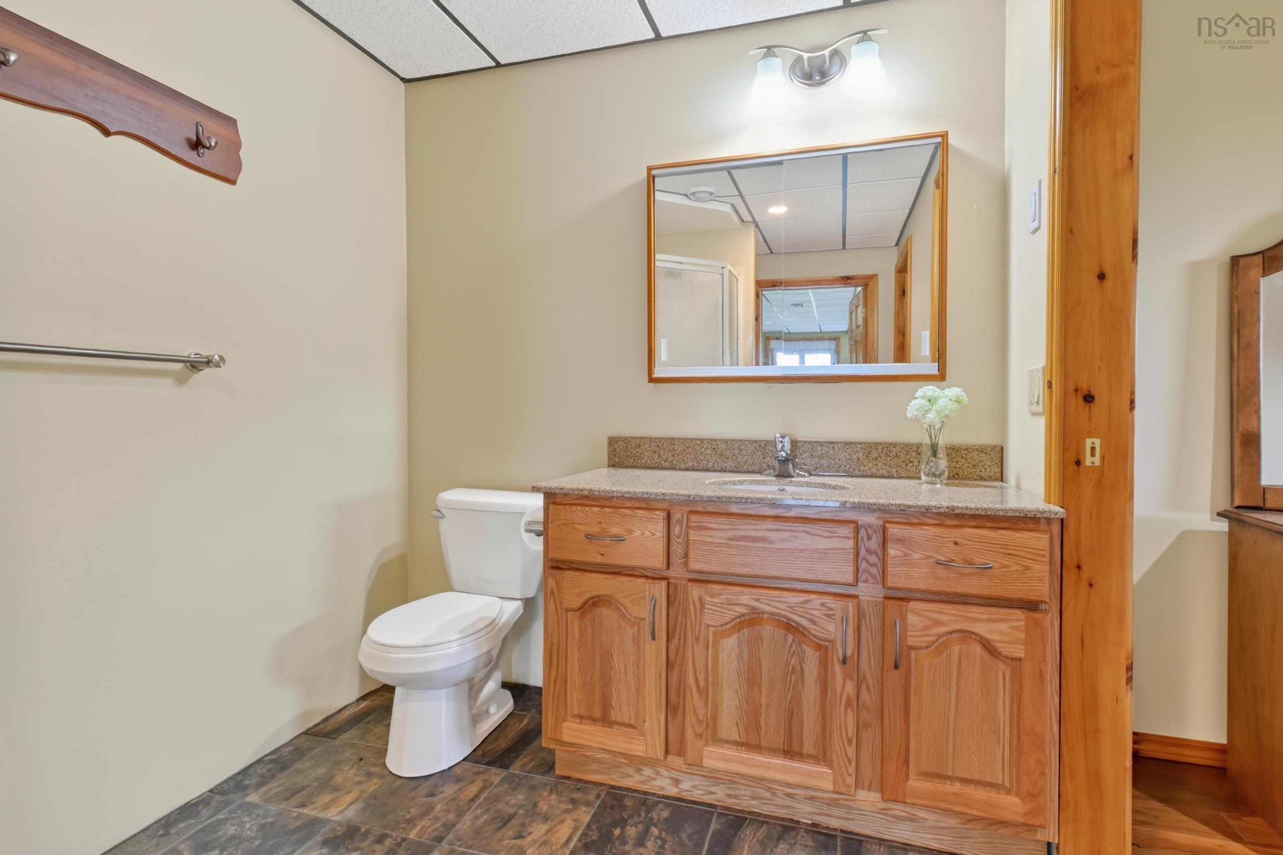$975,000.00: 6260 West Bay Road, Roberta