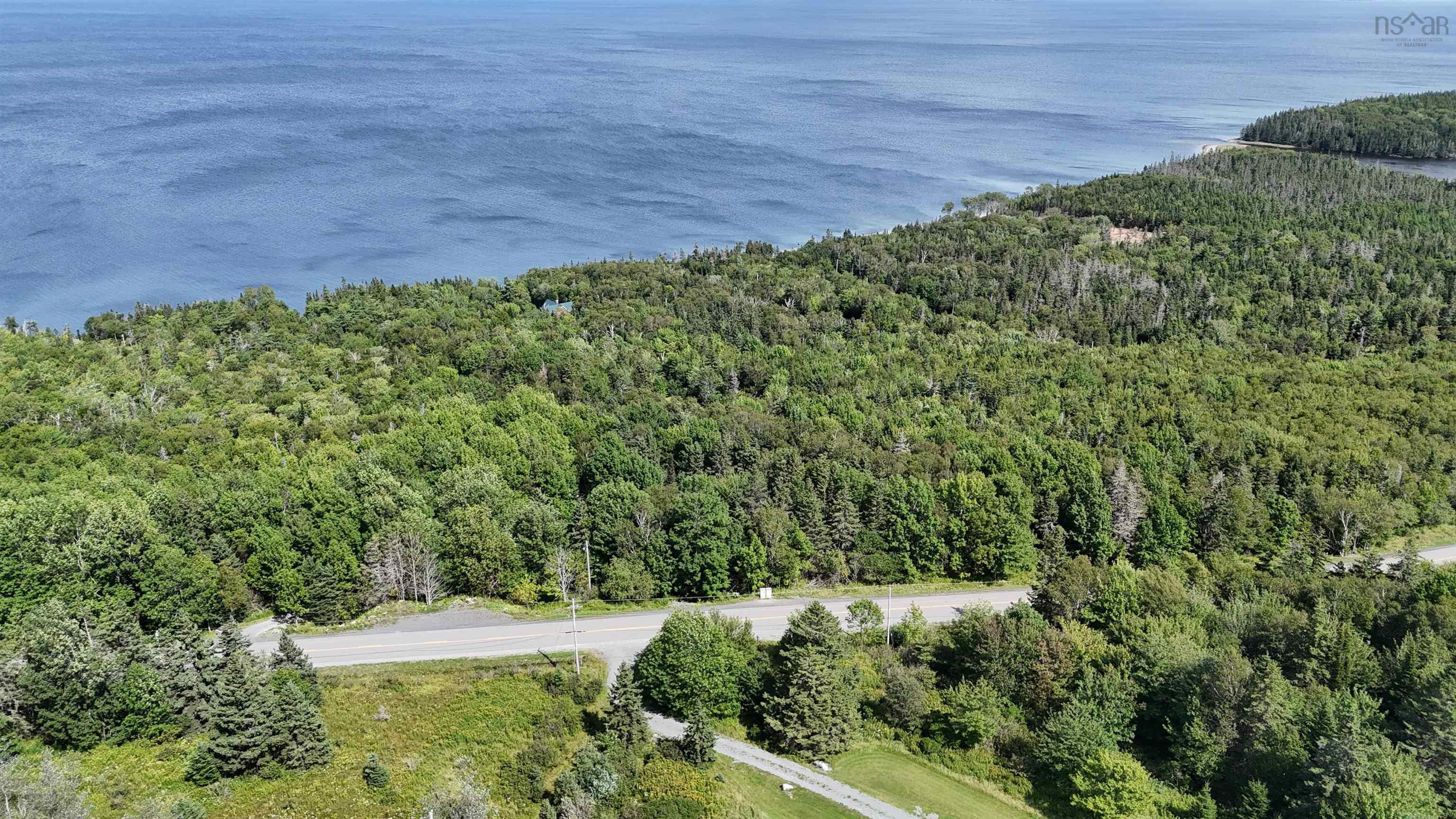 $975,000.00: 6260 West Bay Road, Roberta