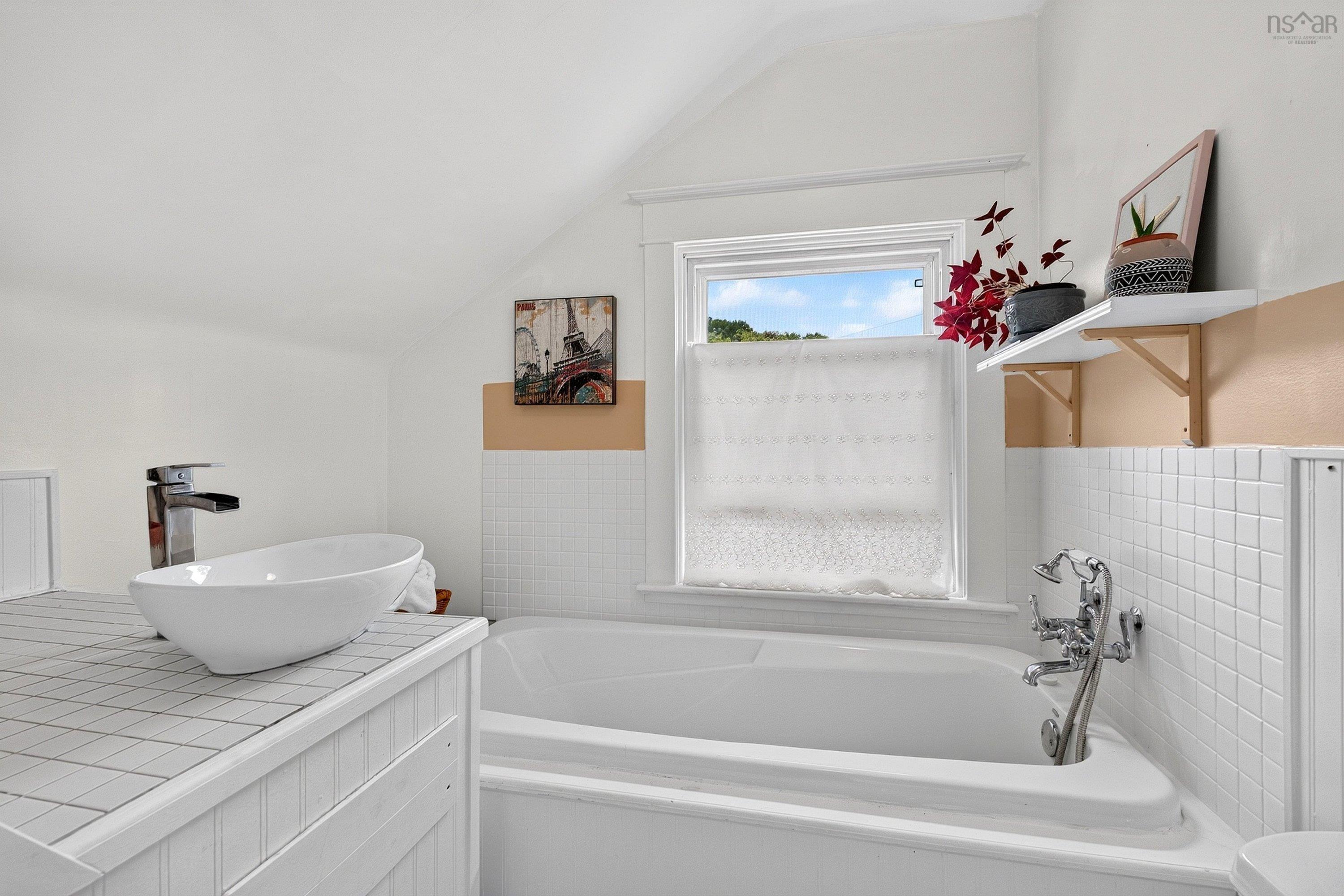10 Braeburn Road, Halifax, NS (MLS 202625090)