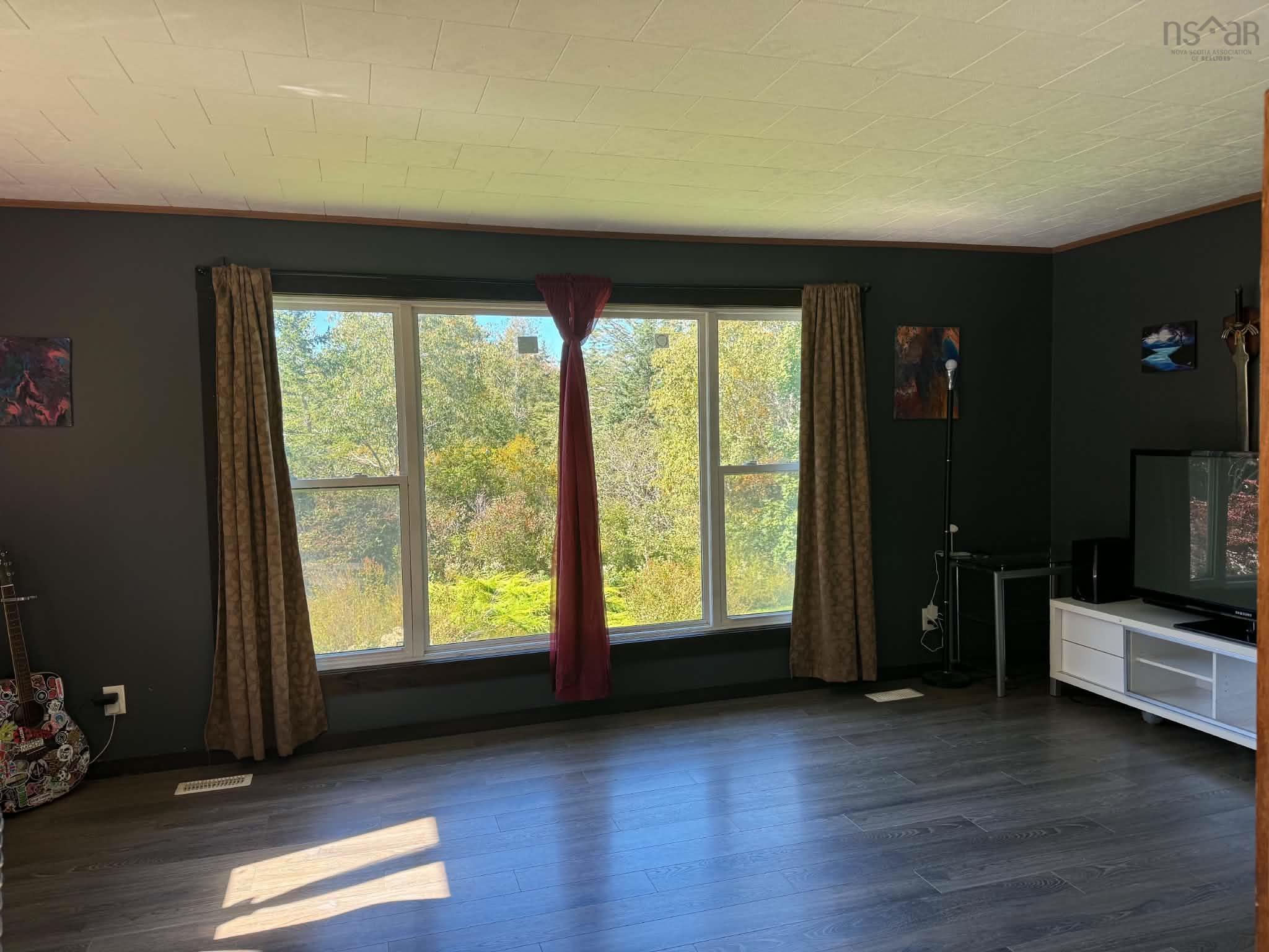 $279,900.00: 101 Tinkham Road, Brooklyn
