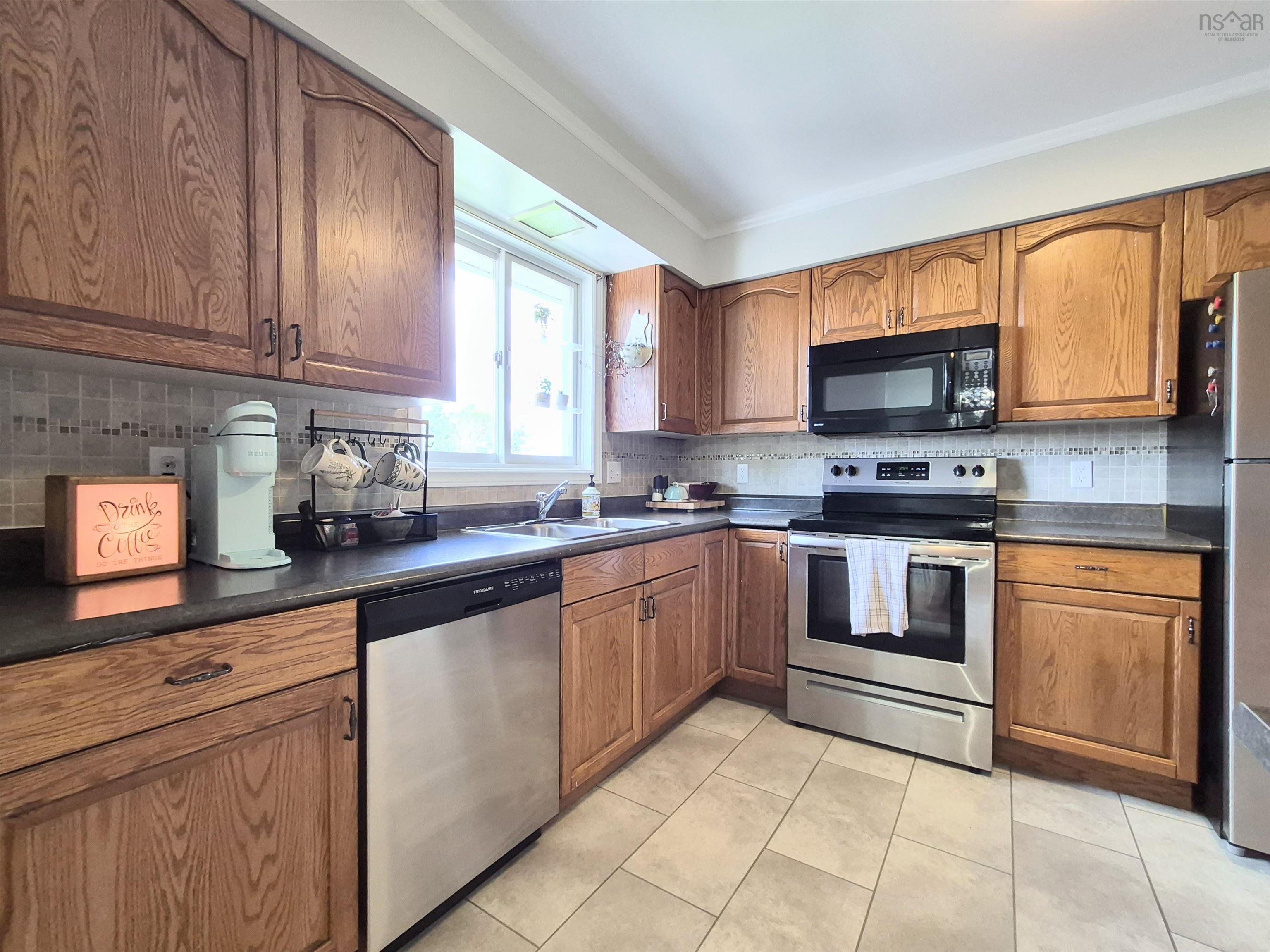 $379,000.00: 48 Townshend Avenue, Amherst