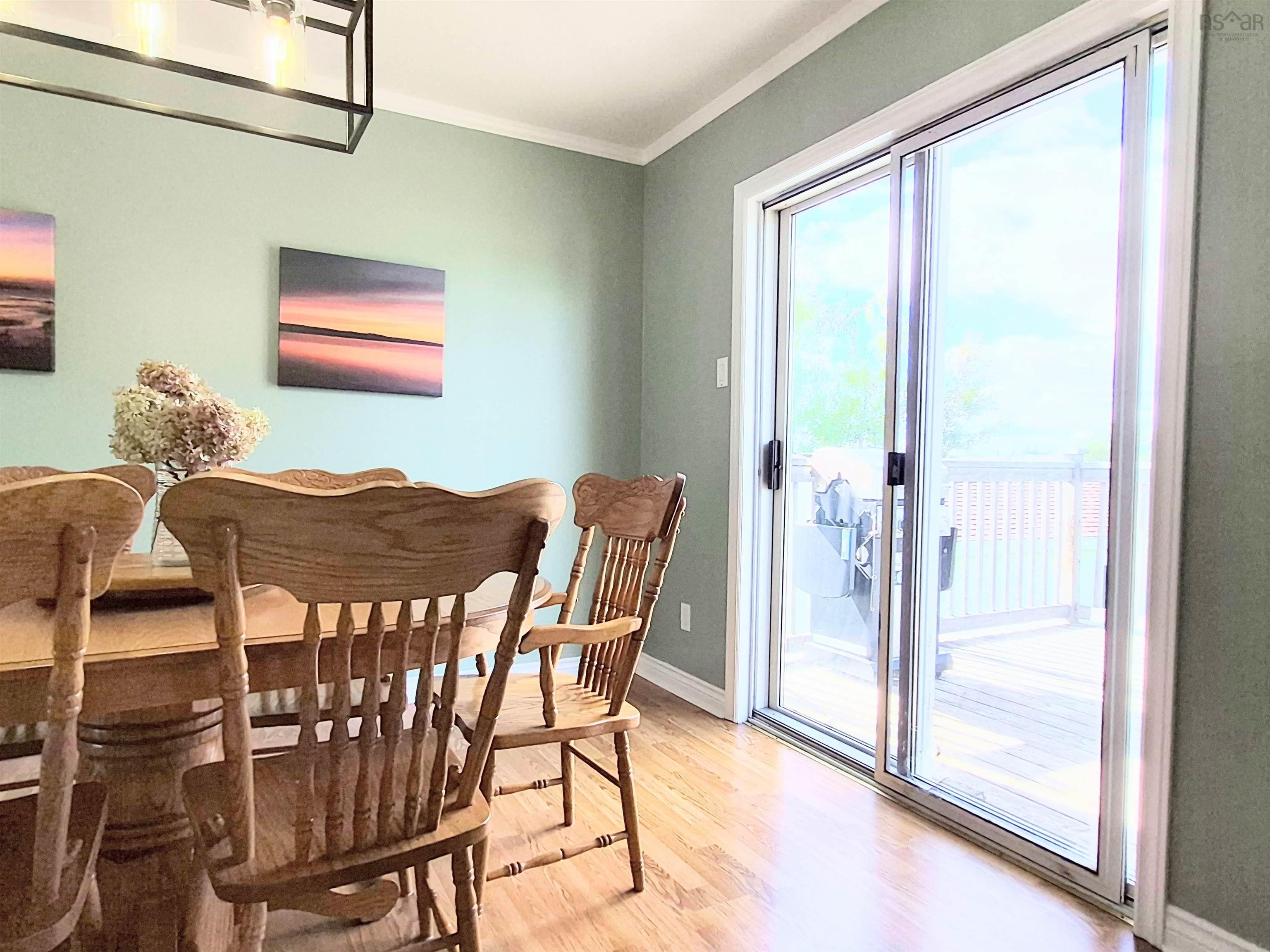 $379,000.00: 48 Townshend Avenue, Amherst
