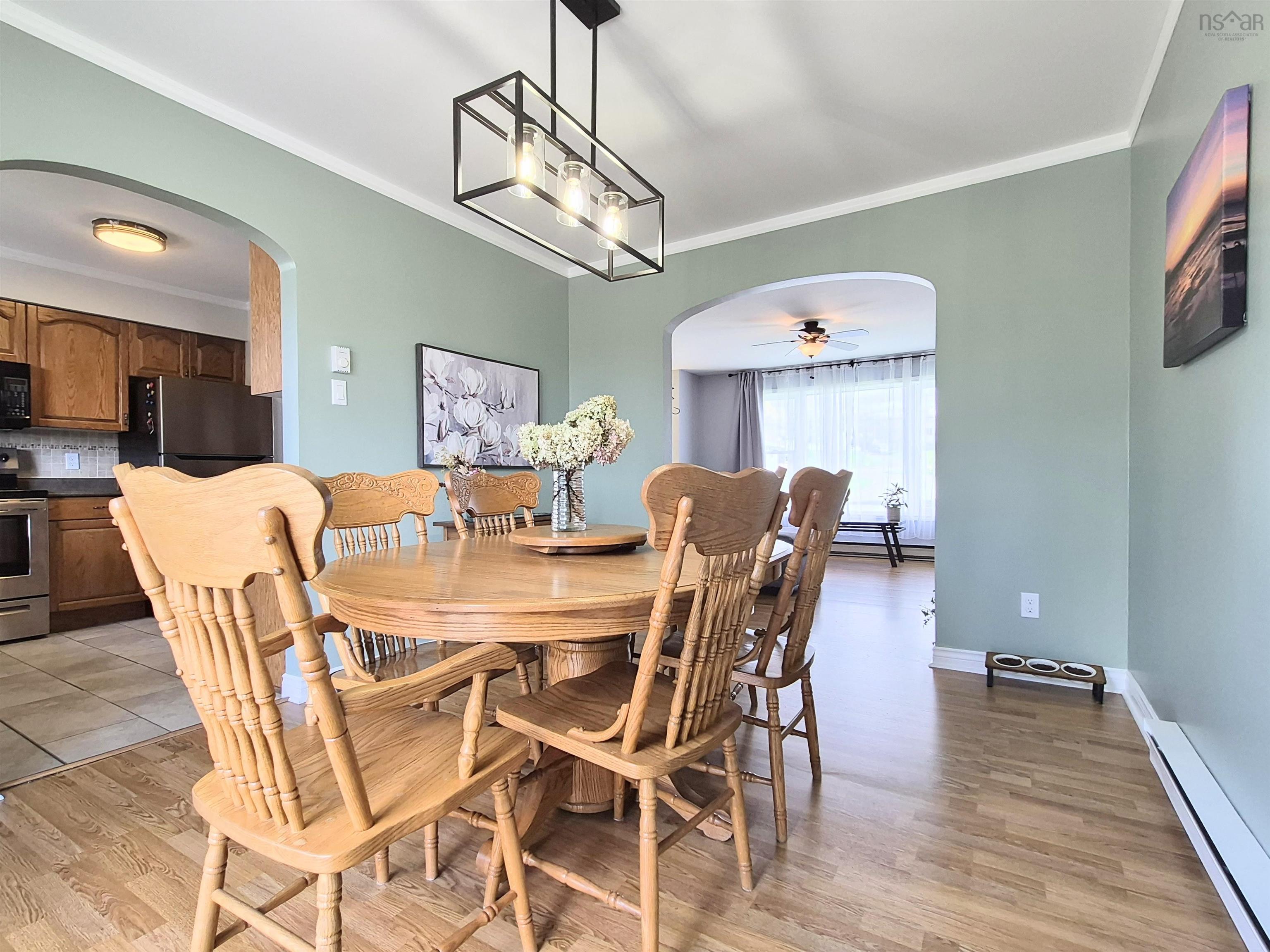 $379,000.00: 48 Townshend Avenue, Amherst