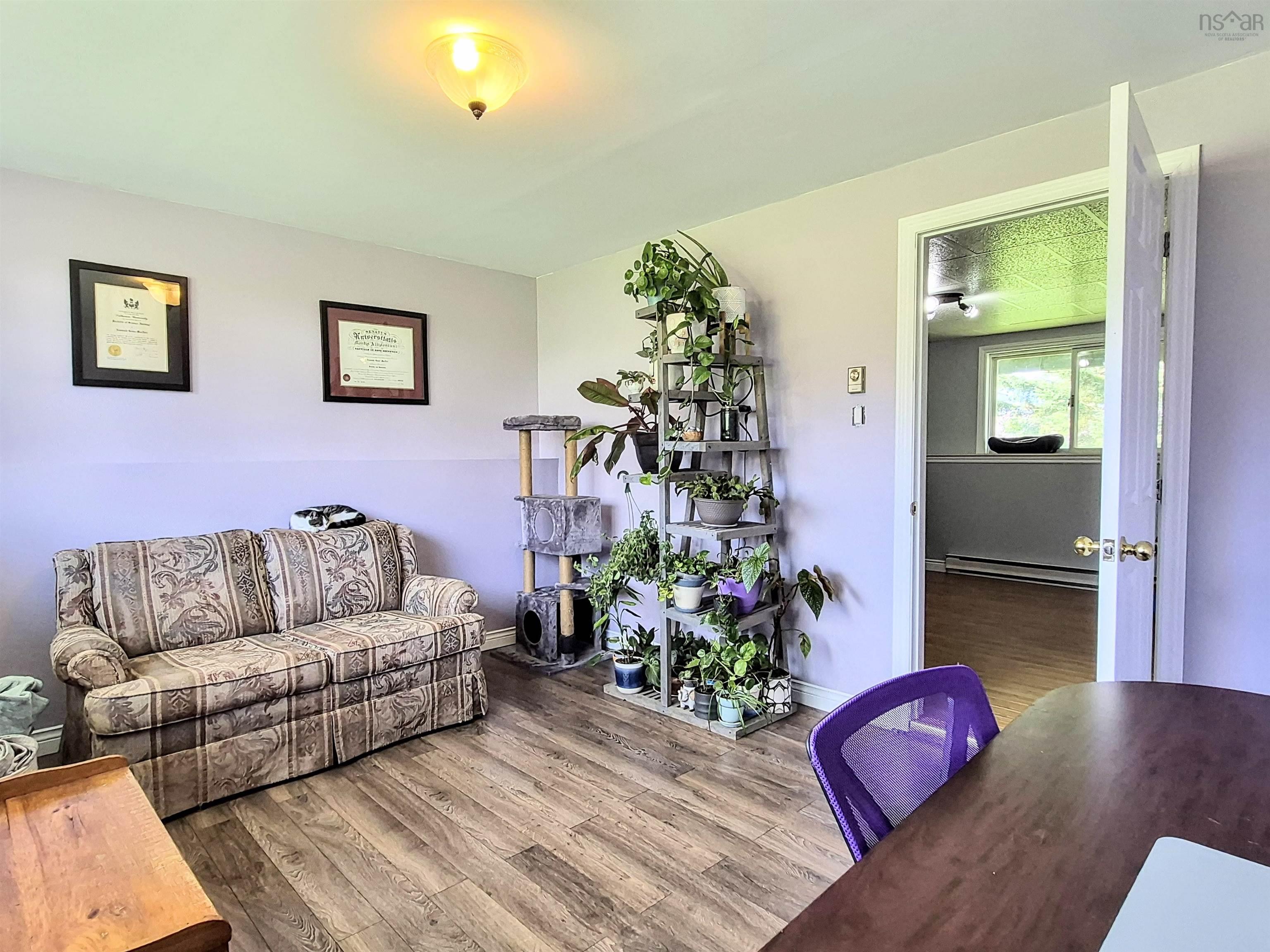 $379,000.00: 48 Townshend Avenue, Amherst