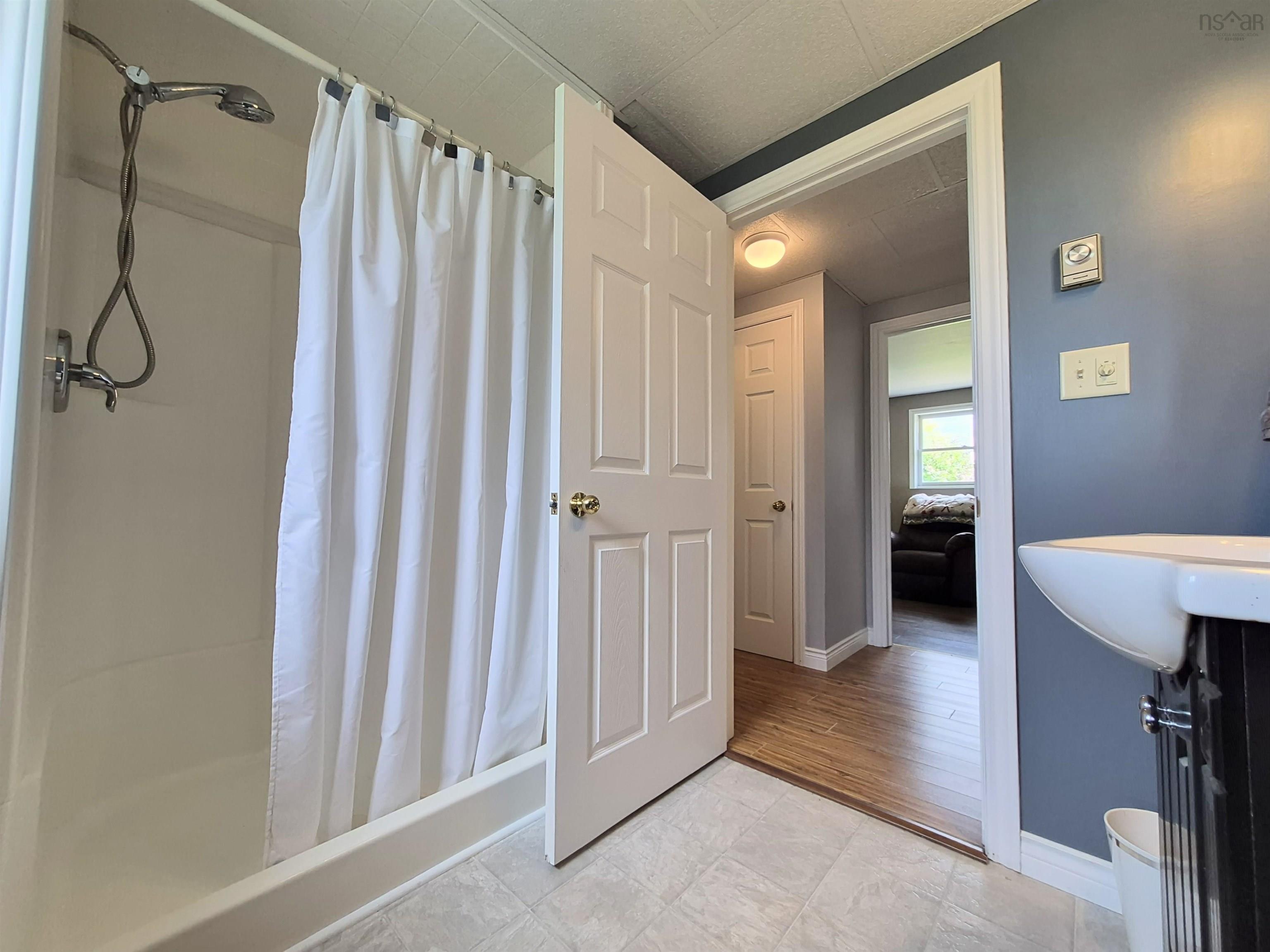 $379,000.00: 48 Townshend Avenue, Amherst