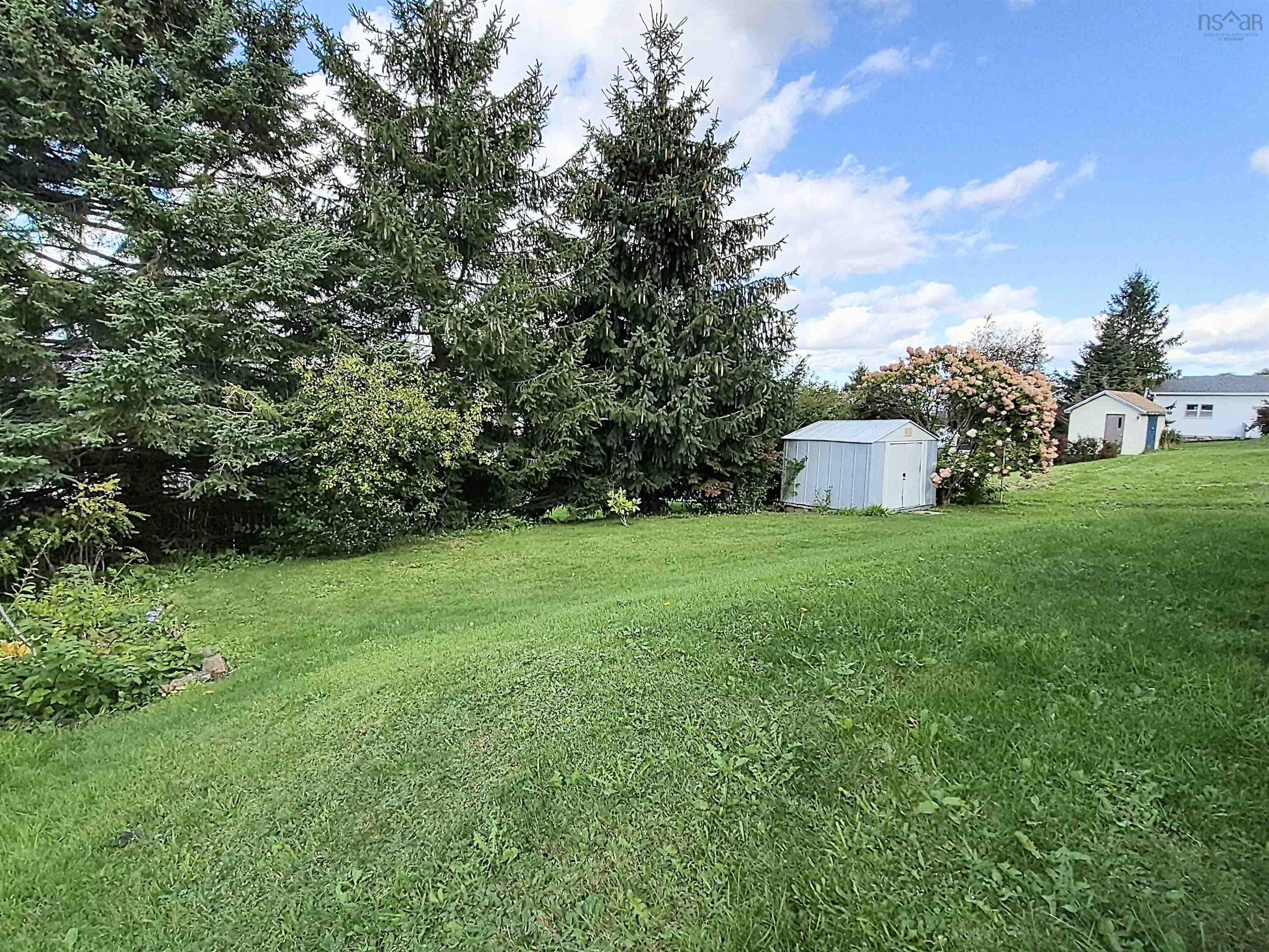 $379,000.00: 48 Townshend Avenue, Amherst