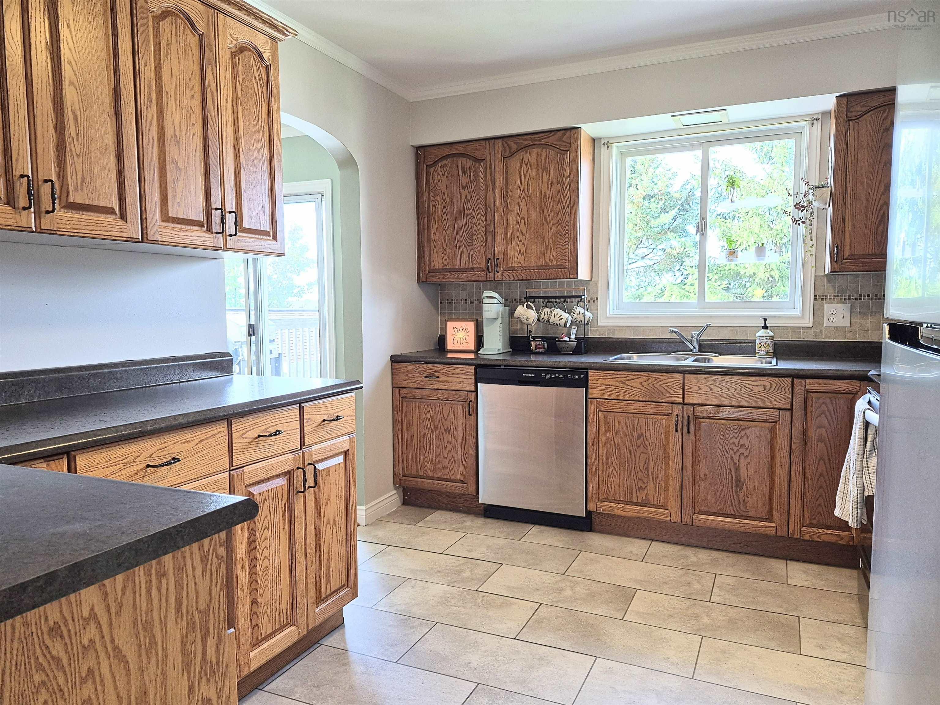 $379,000.00: 48 Townshend Avenue, Amherst