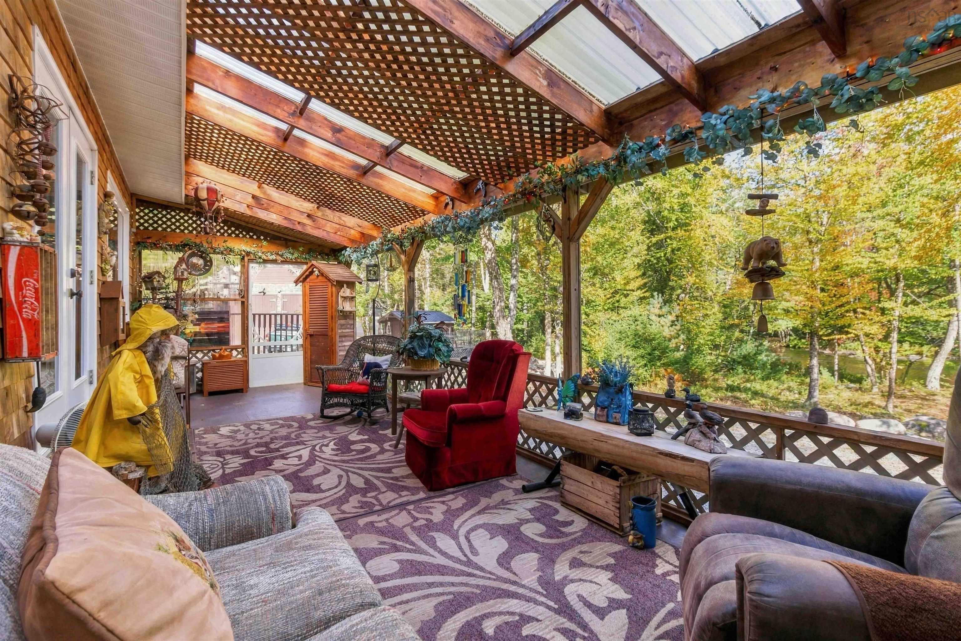 $499,900.00: 484 Gilberts Lane, Maplewood