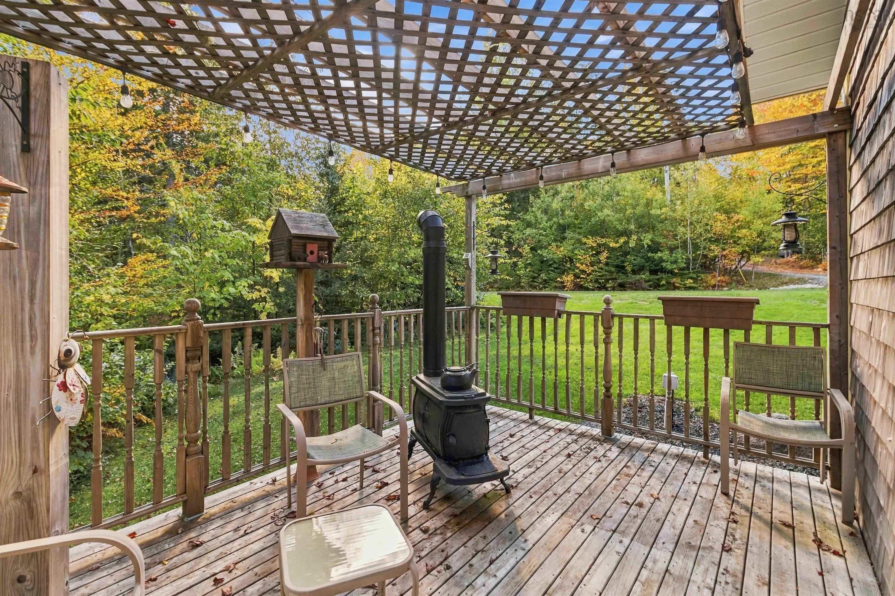 $499,900.00: 484 Gilberts Lane, Maplewood