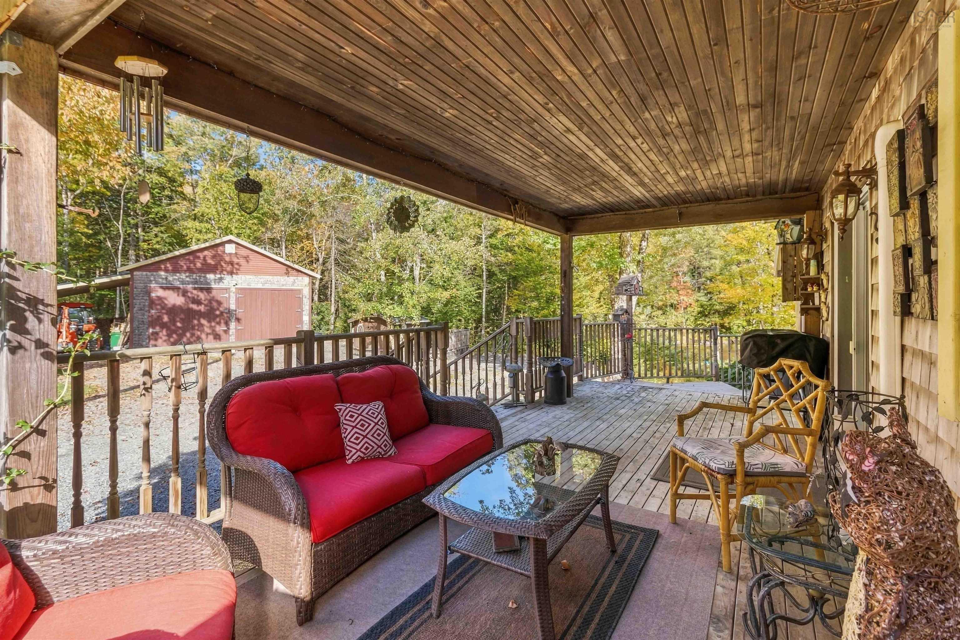 $499,900.00: 484 Gilberts Lane, Maplewood