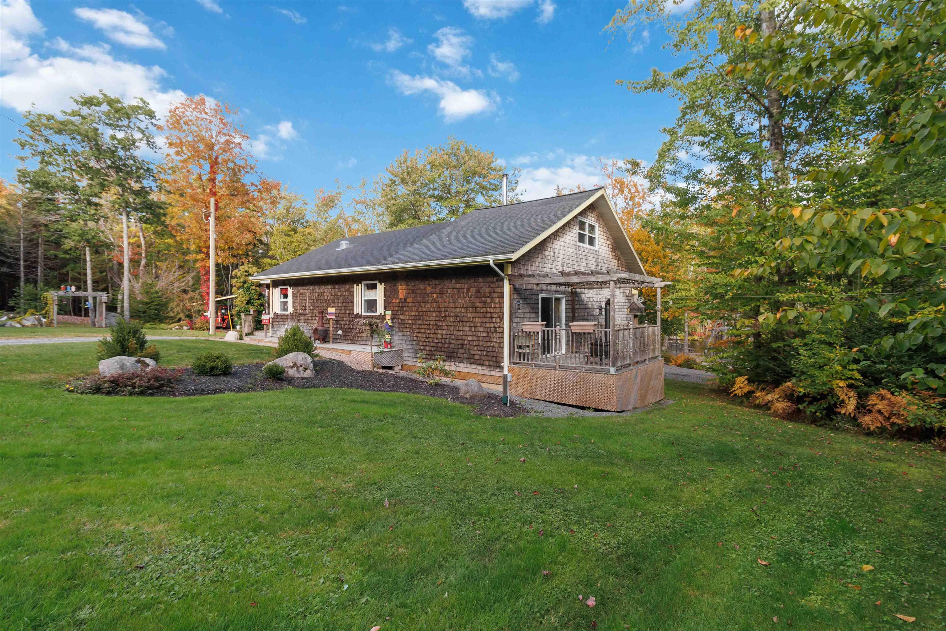 $499,900.00: 484 Gilberts Lane, Maplewood