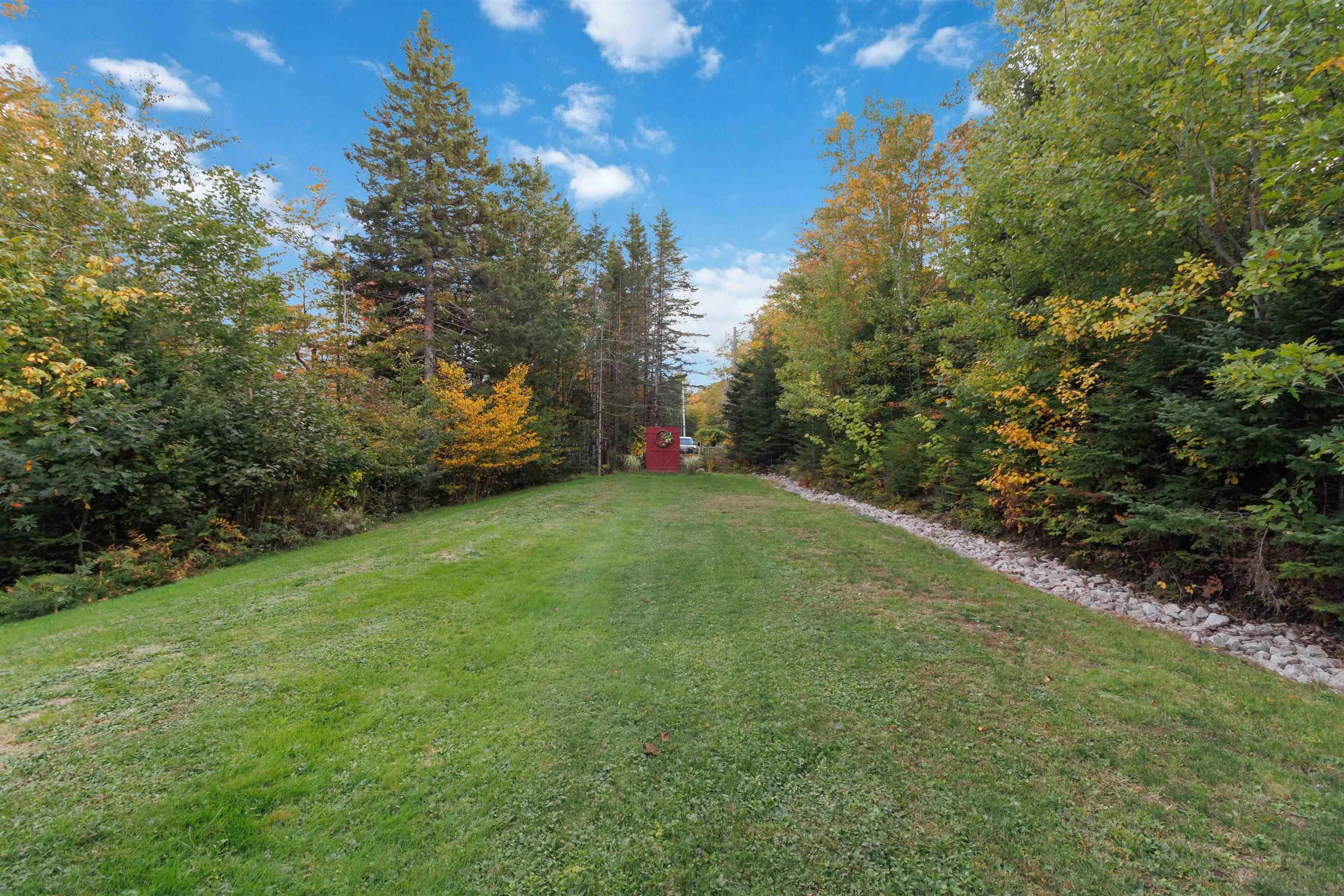 $499,900.00: 484 Gilberts Lane, Maplewood