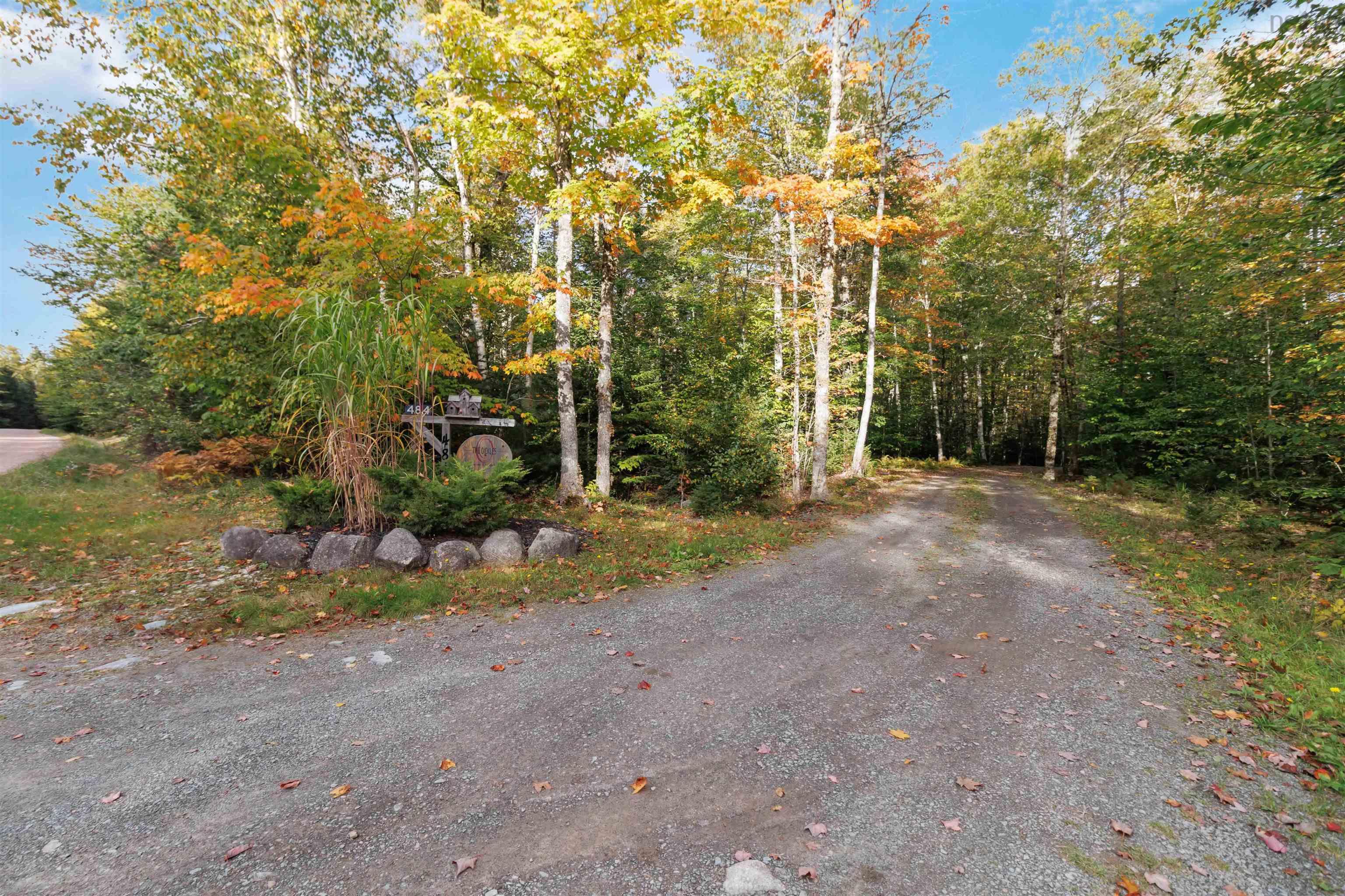 $499,900.00: 484 Gilberts Lane, Maplewood