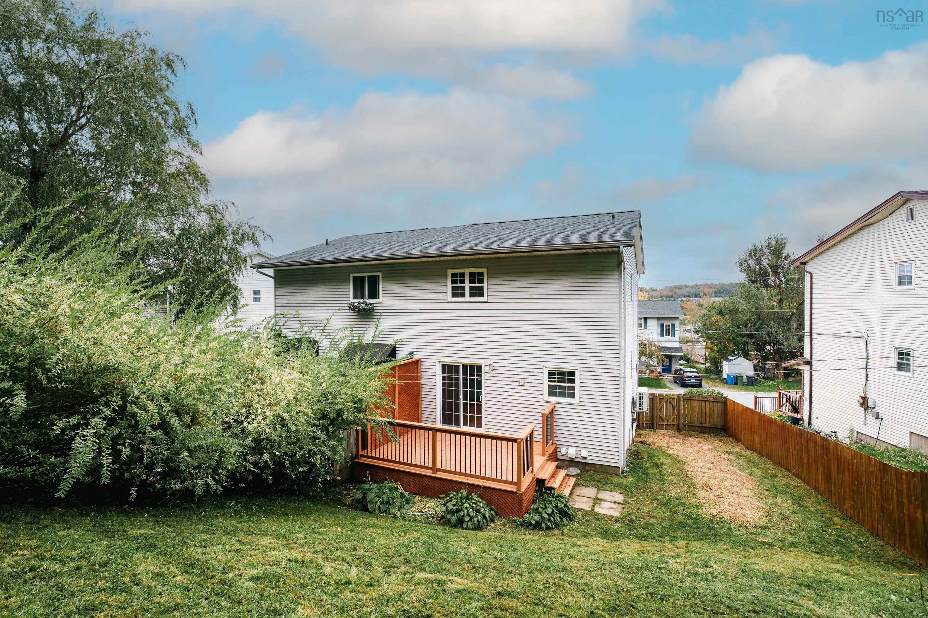 10 Florence Place Court, Lower Sackville, NS (MLS 202625212)