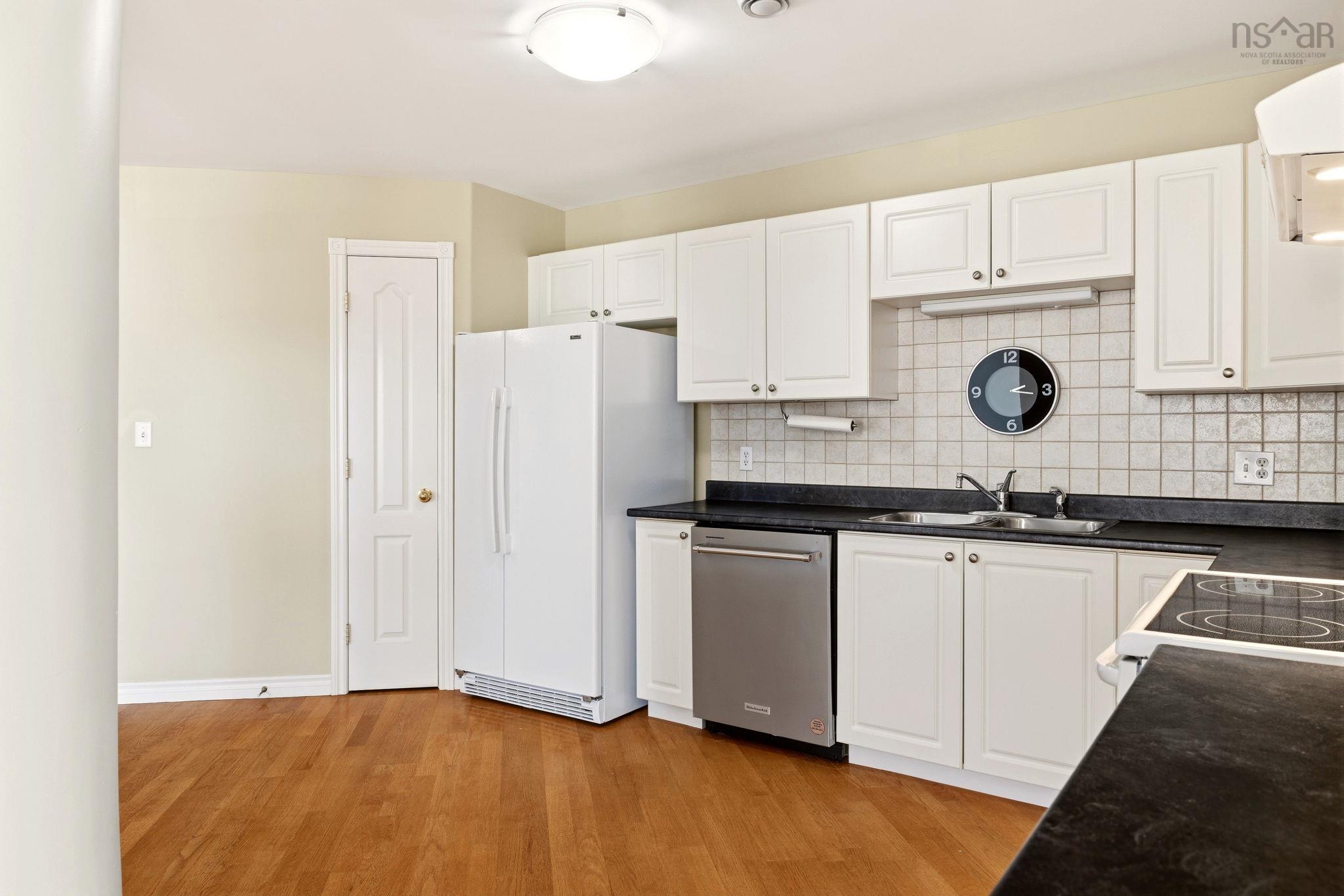 210 10 Regency Park Drive, Halifax, NS (MLS 202625316)