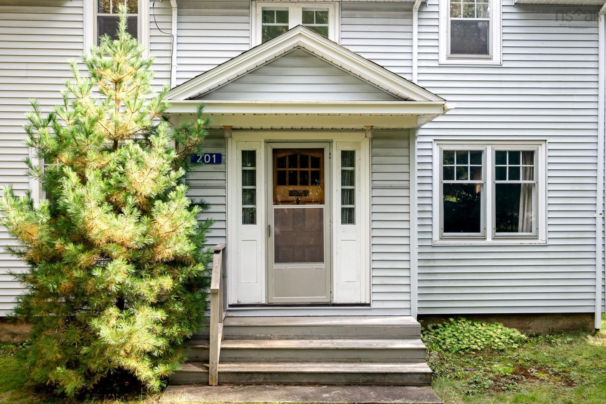 201 High Street, Bedford, NS (MLS 202625338)
