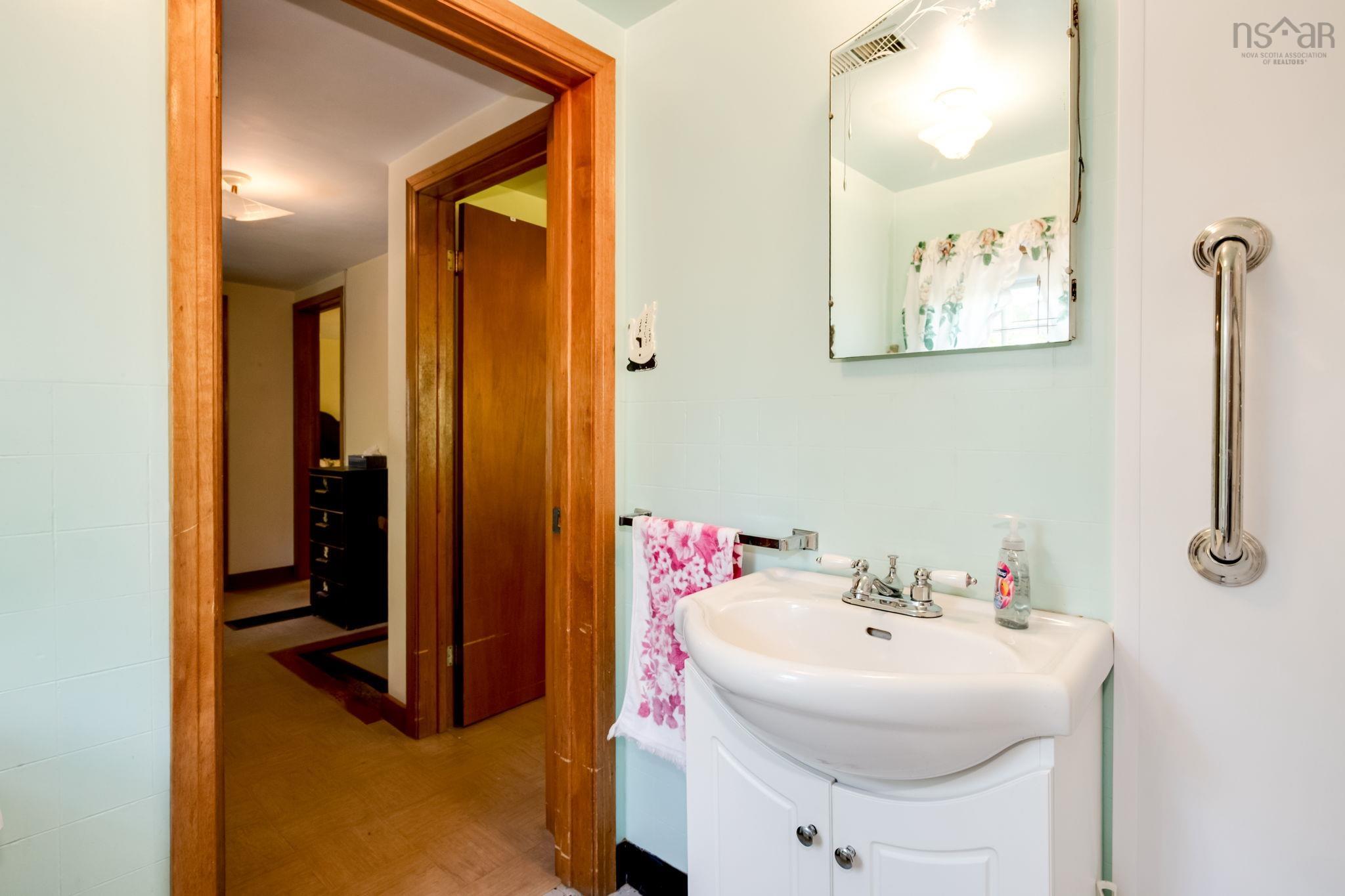 201 High Street, Bedford, NS (MLS 202625338)