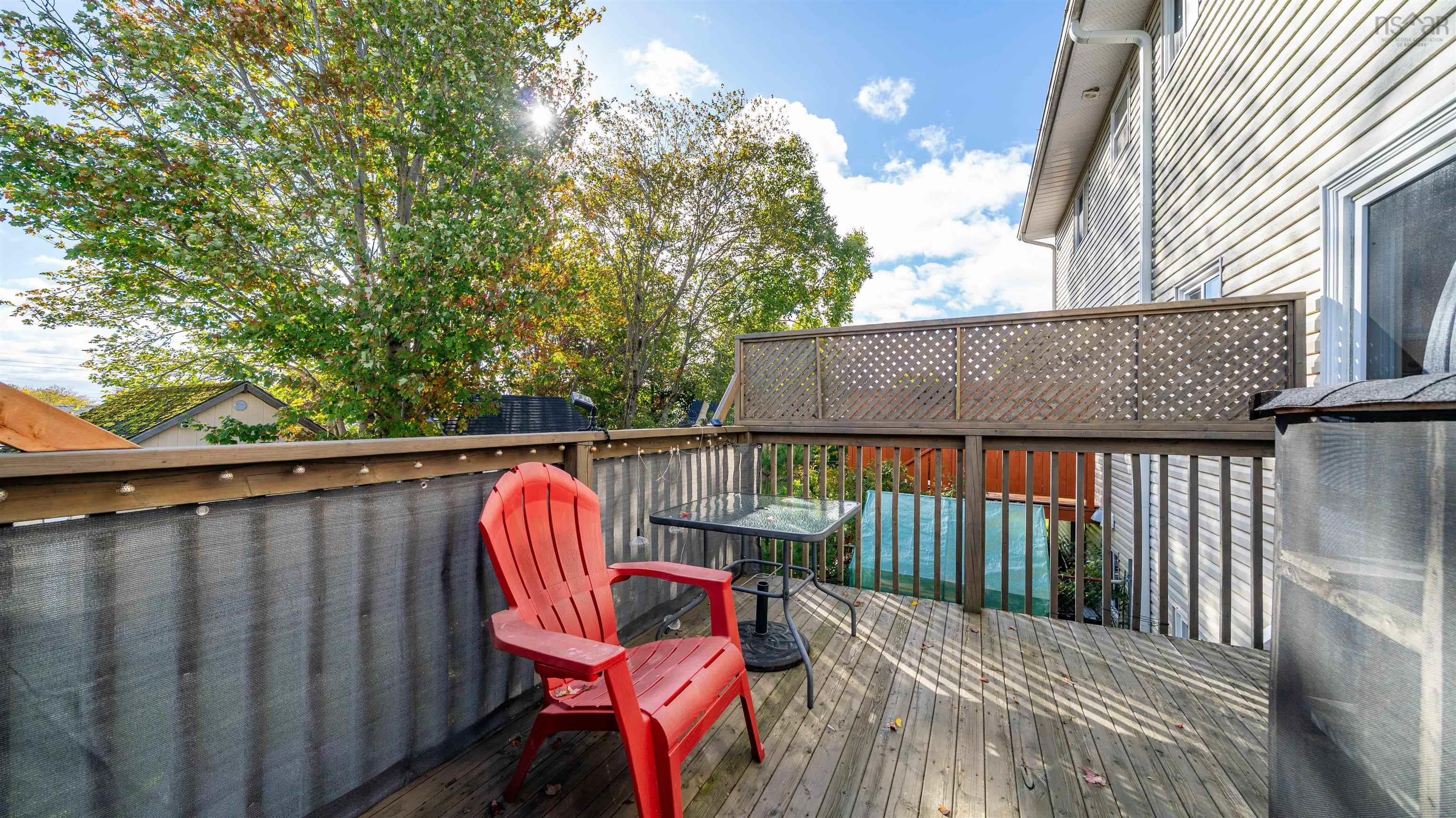 $429,900.00: 27 Tamerlane Court, Forest Hills