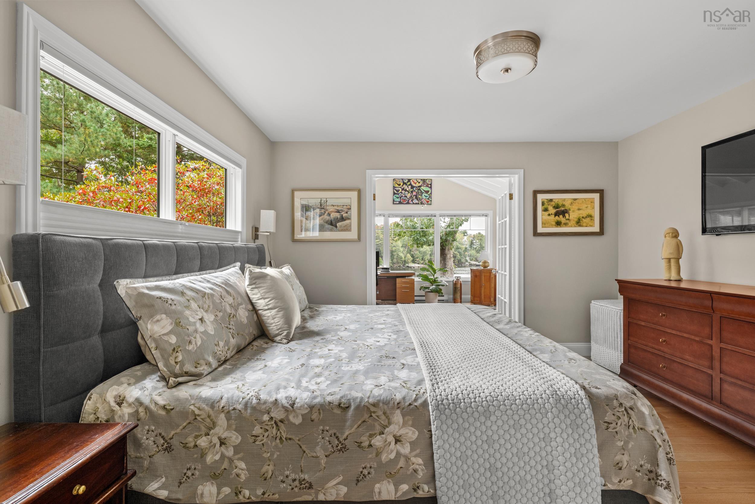 $2,349,000.00: 1077 Shore Drive, Bedford