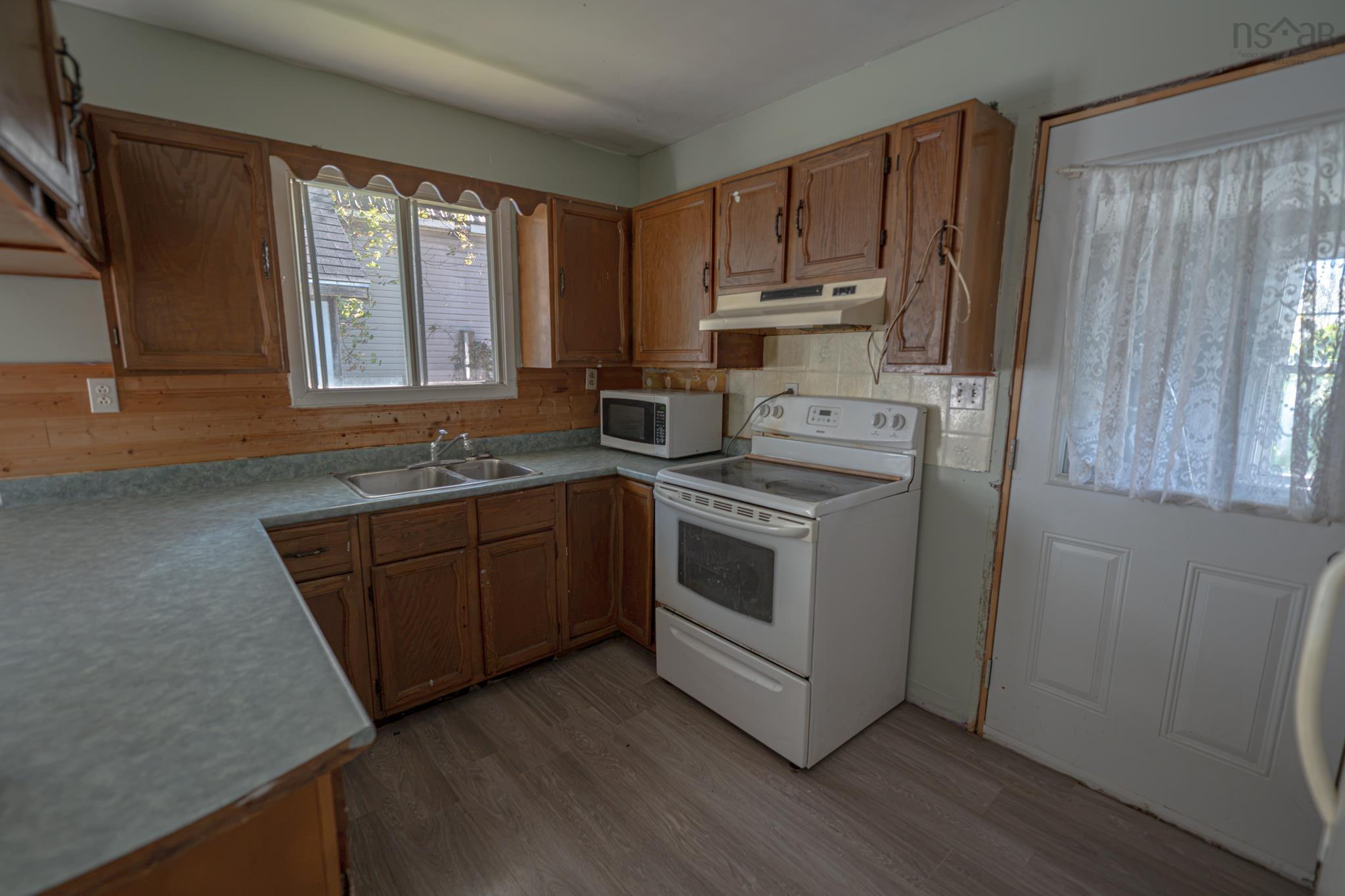 $269,900.00: 100 Morris Street, New Glasgow