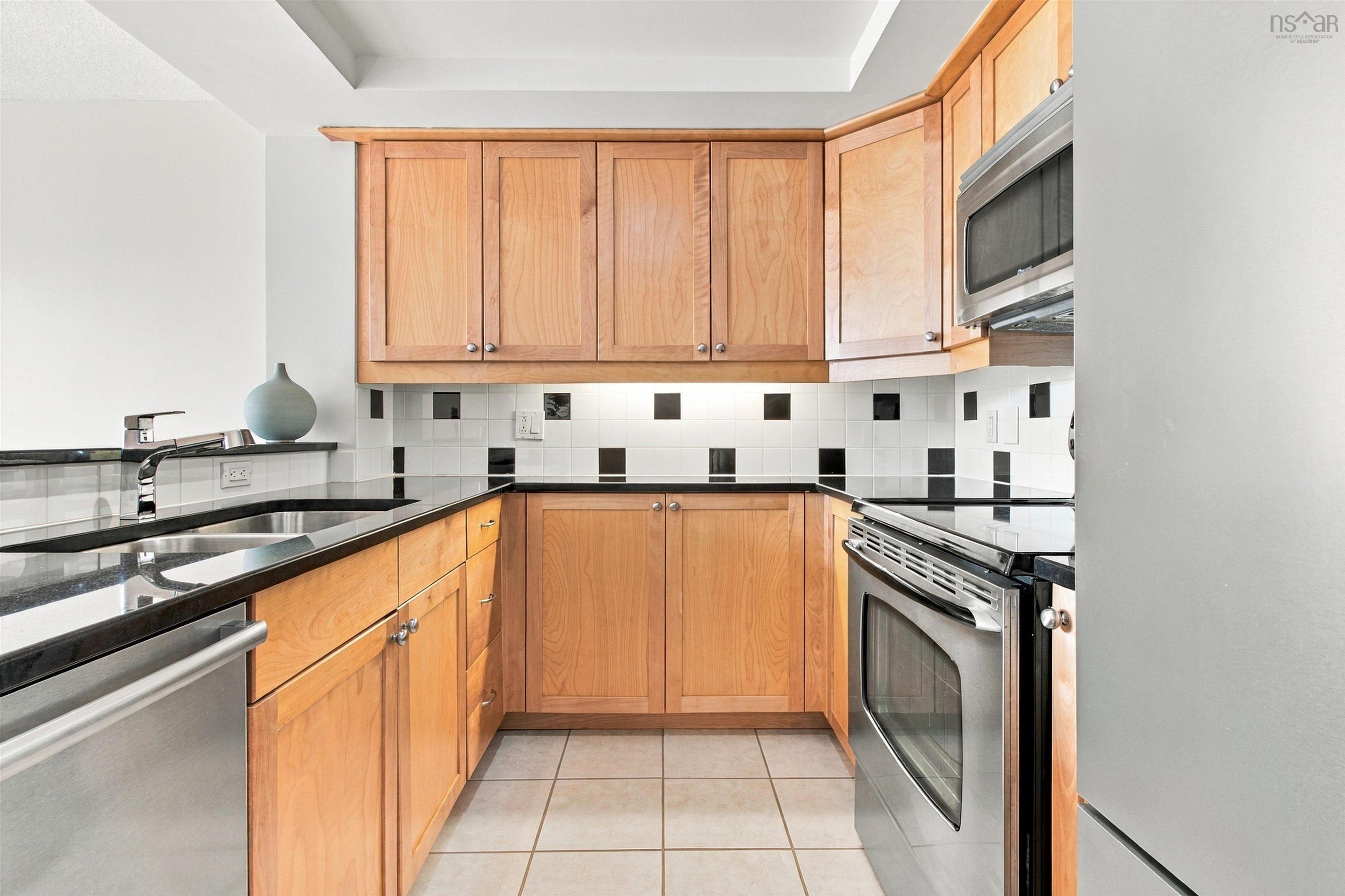526 1477 Lower Water Street, Halifax, NS (MLS® 202625393)