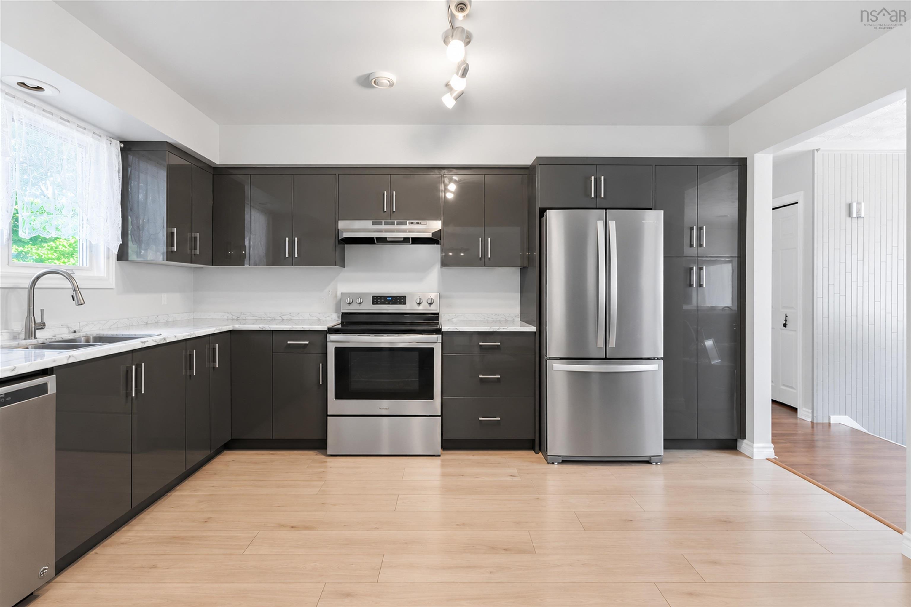 11 Riverview Crescent, Bedford, NS (MLS® 202625415)
