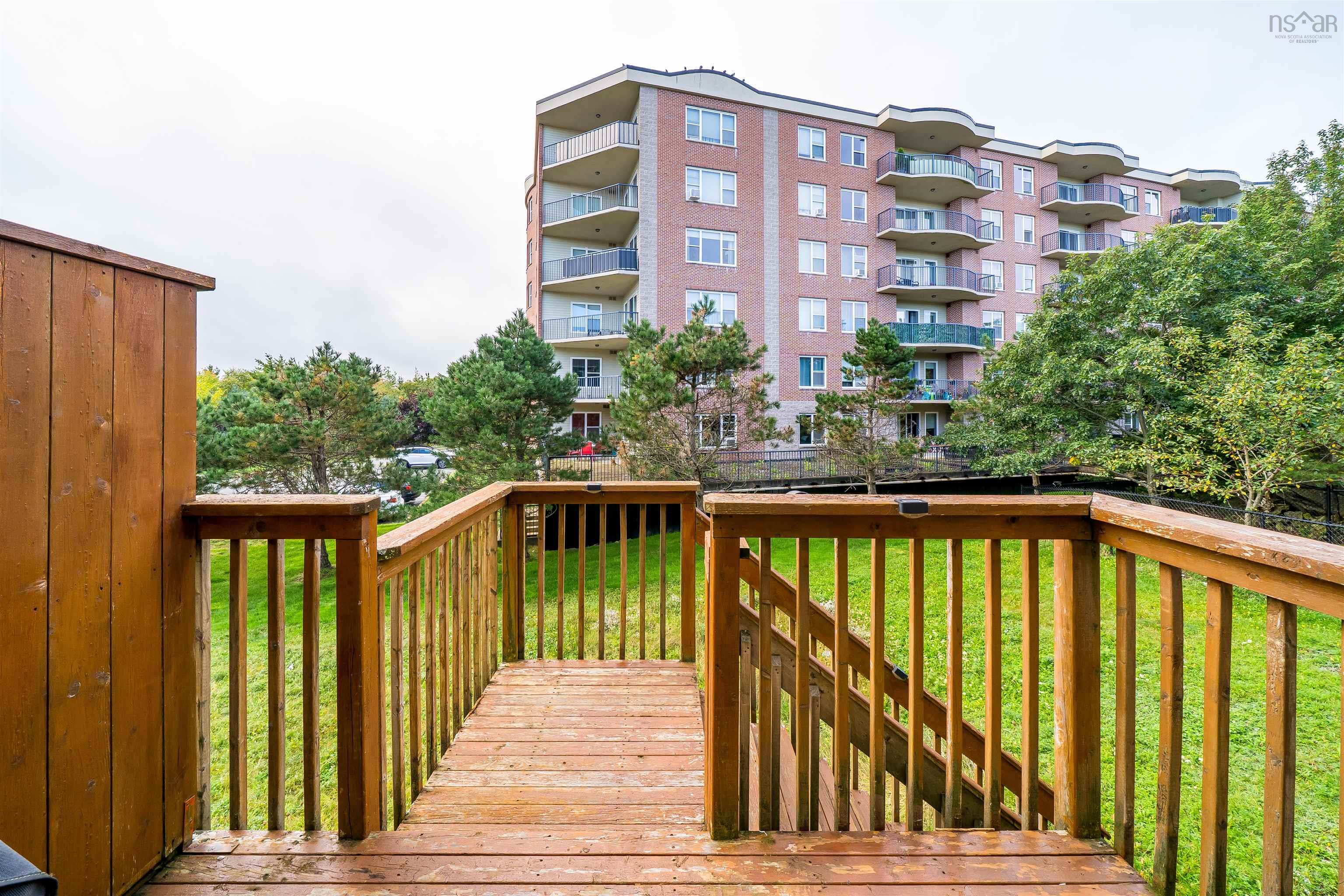 150 Transom Drive, Halifax, NS (MLS® 202625460) — Wood-finish deck with railing and stairs
