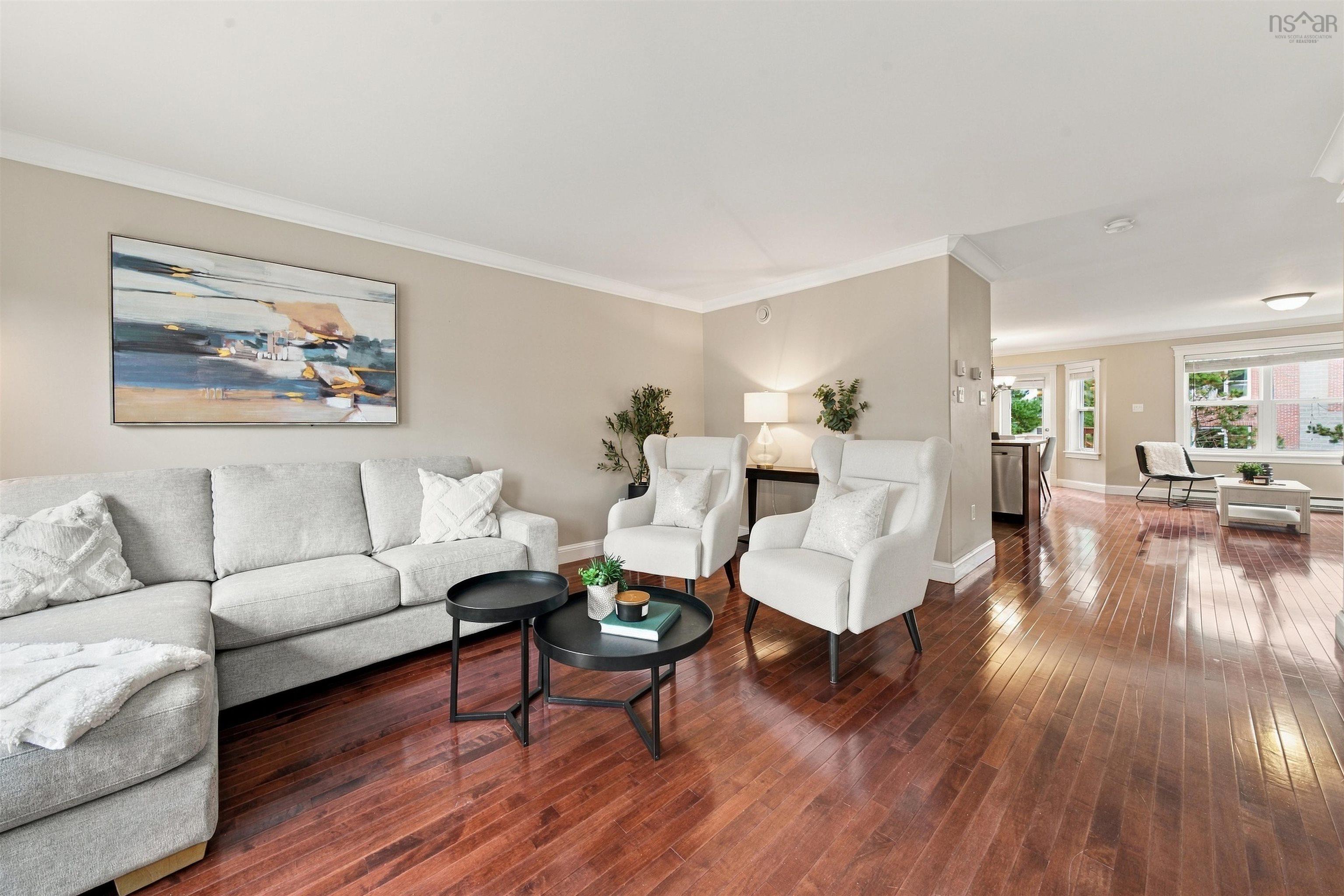150 Transom Drive, Halifax, NS (MLS® 202625460) — Hardwood flooring, crown molding, recessed lighting, and expansive windows