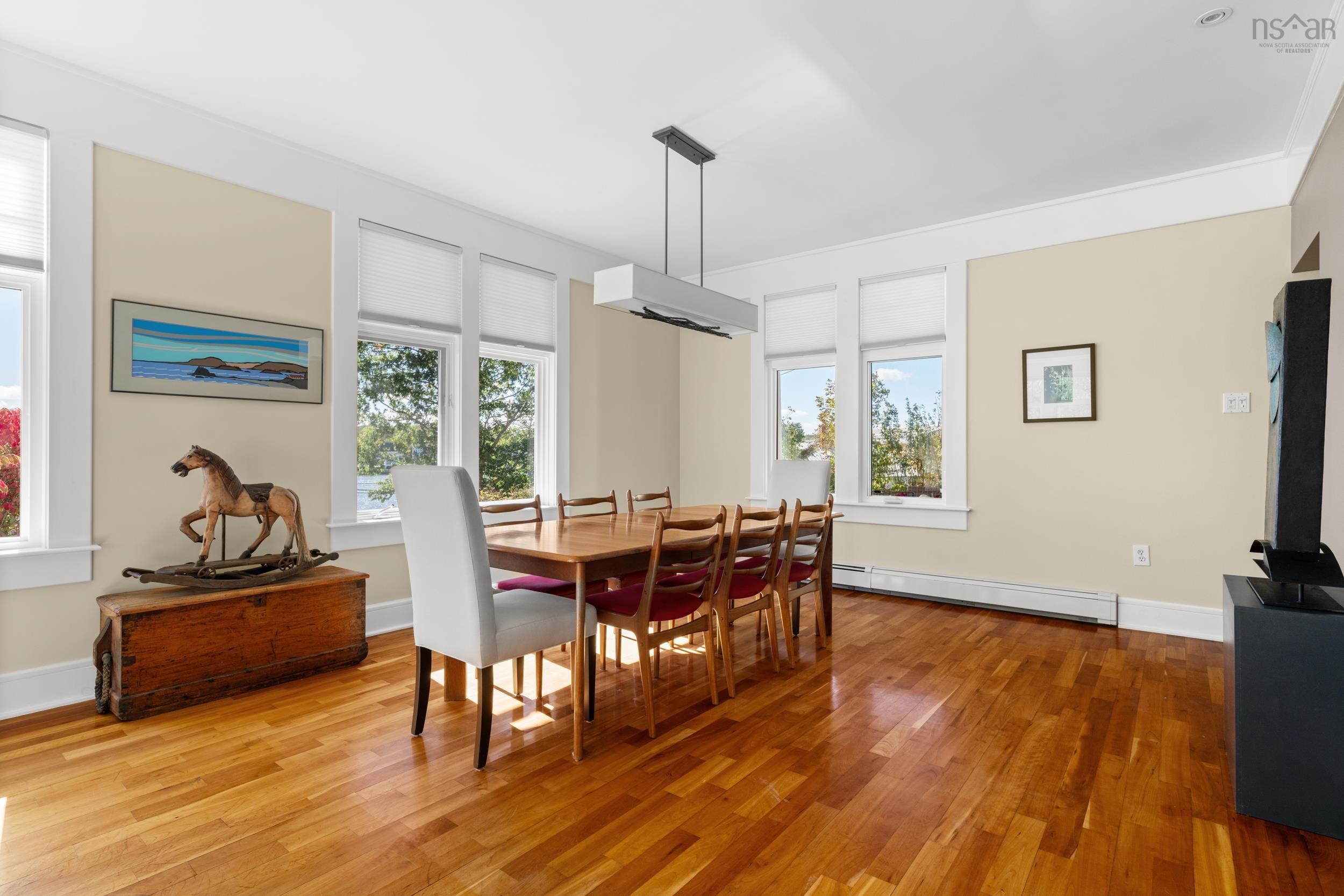 $1,640,000.00: 1712 Oakland Road, Oakland