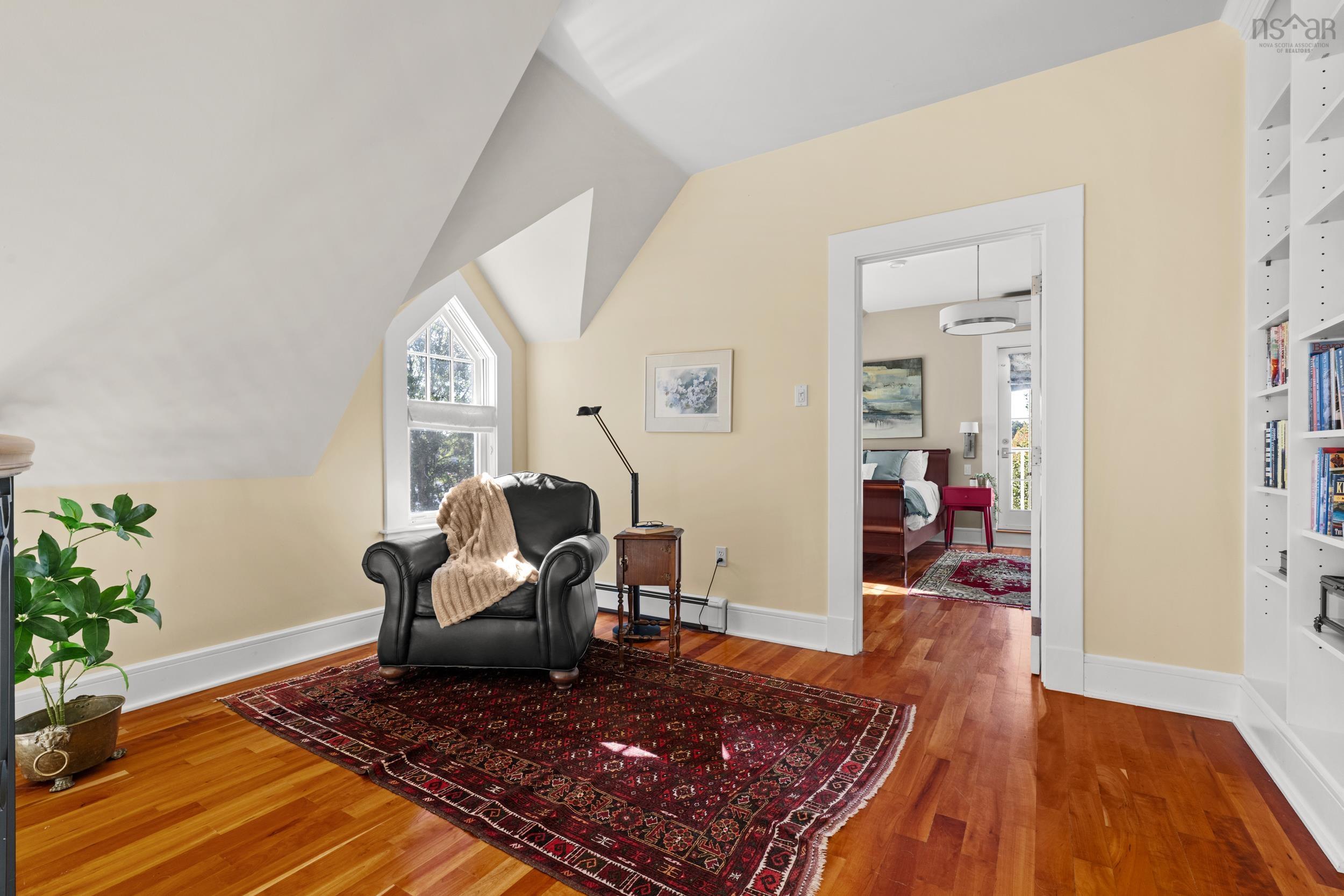 $1,640,000.00: 1712 Oakland Road, Oakland
