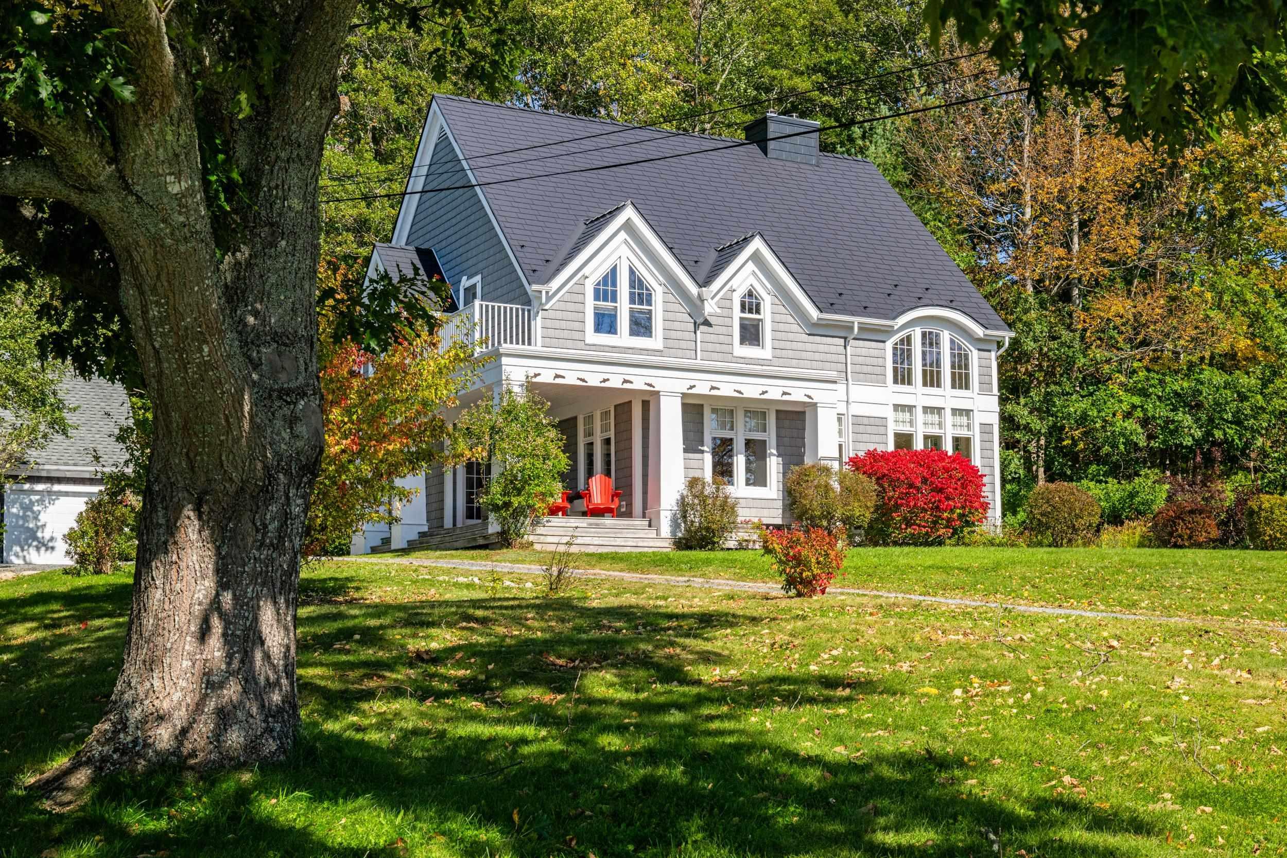 $1,640,000.00: 1712 Oakland Road, Oakland
