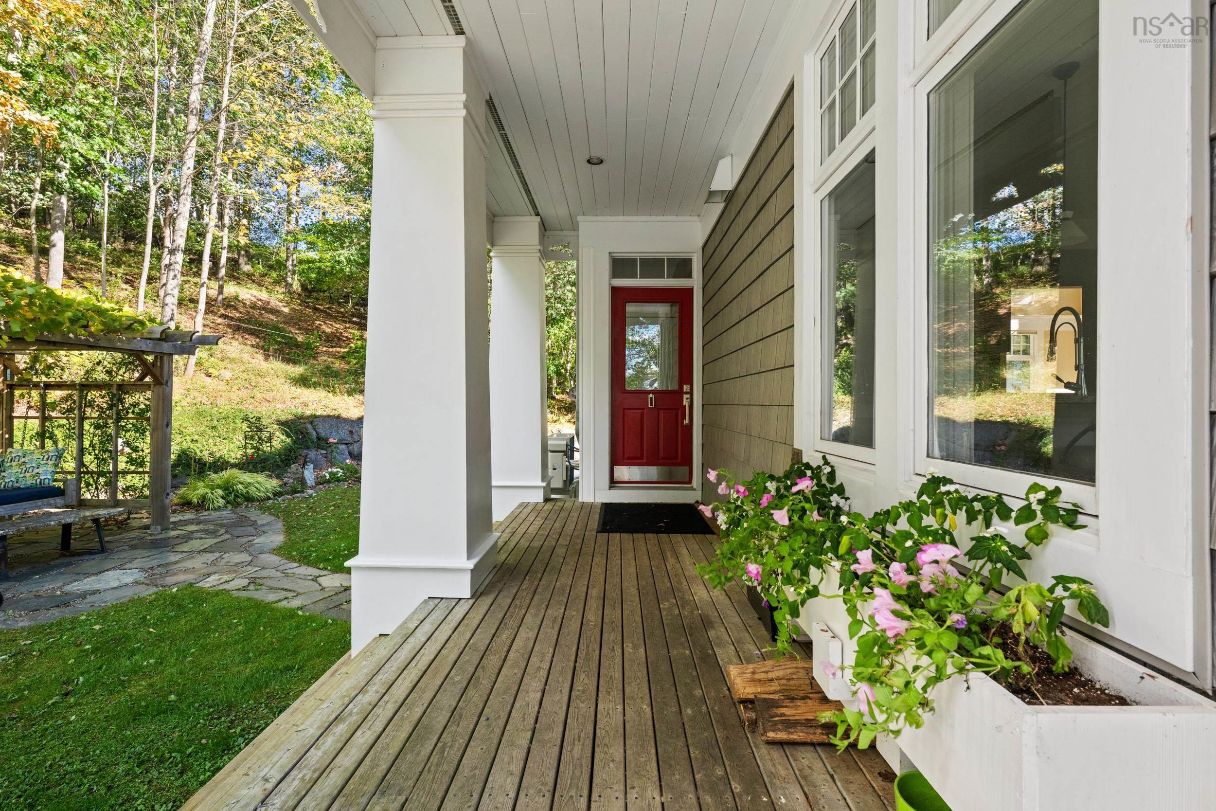 $1,640,000.00: 1712 Oakland Road, Oakland