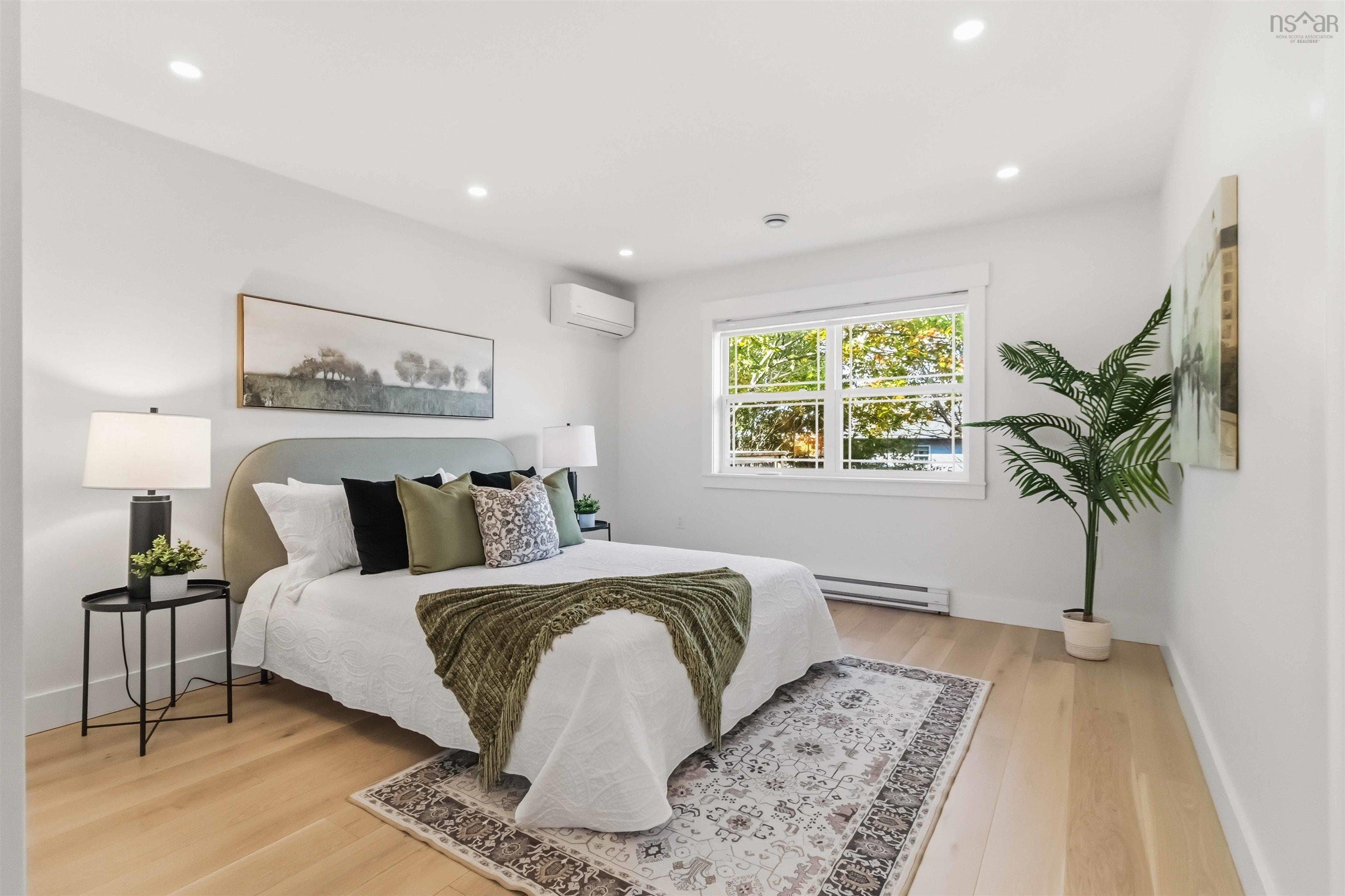 $769,900.00: 144 Montague Rd, Lake Loon