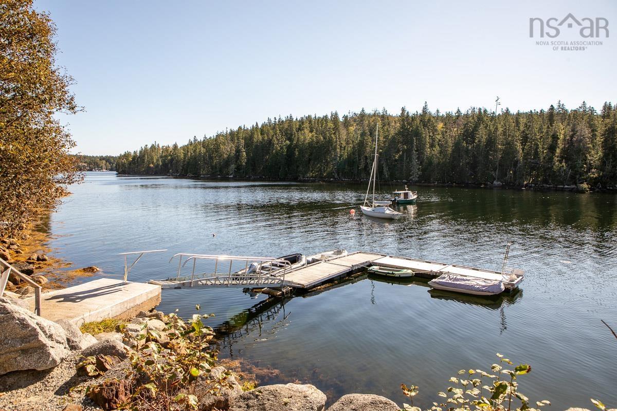 $1,690,000.00: 38 Deer Lane, Deep Cove