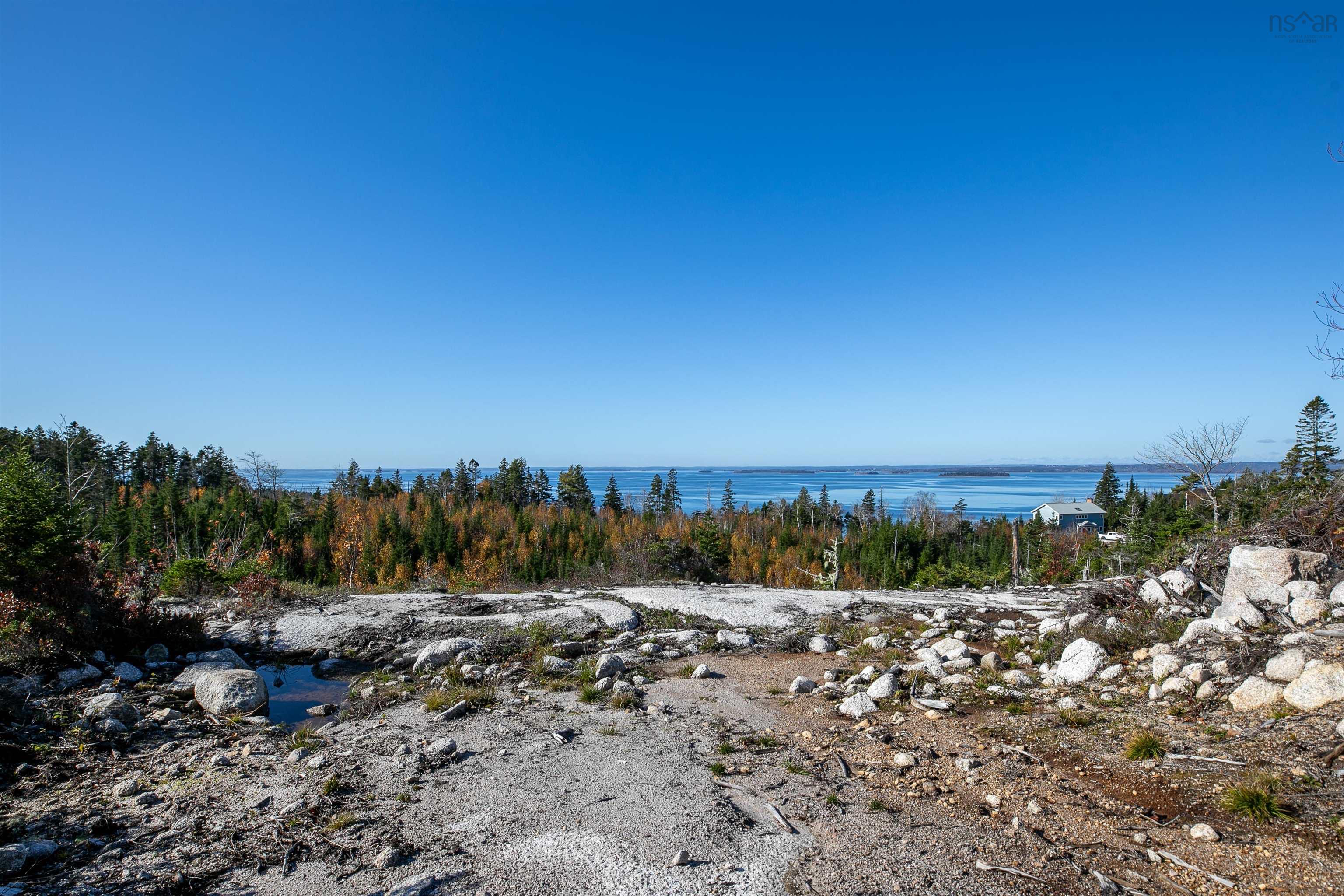 $1,690,000.00: 38 Deer Lane, Deep Cove