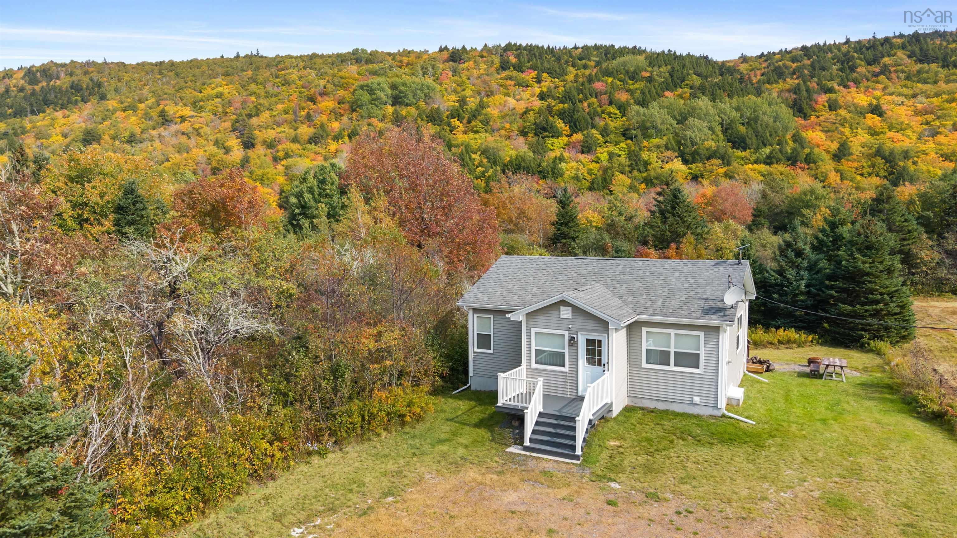 $299,000.00: 14975 Highway 4, Wentworth