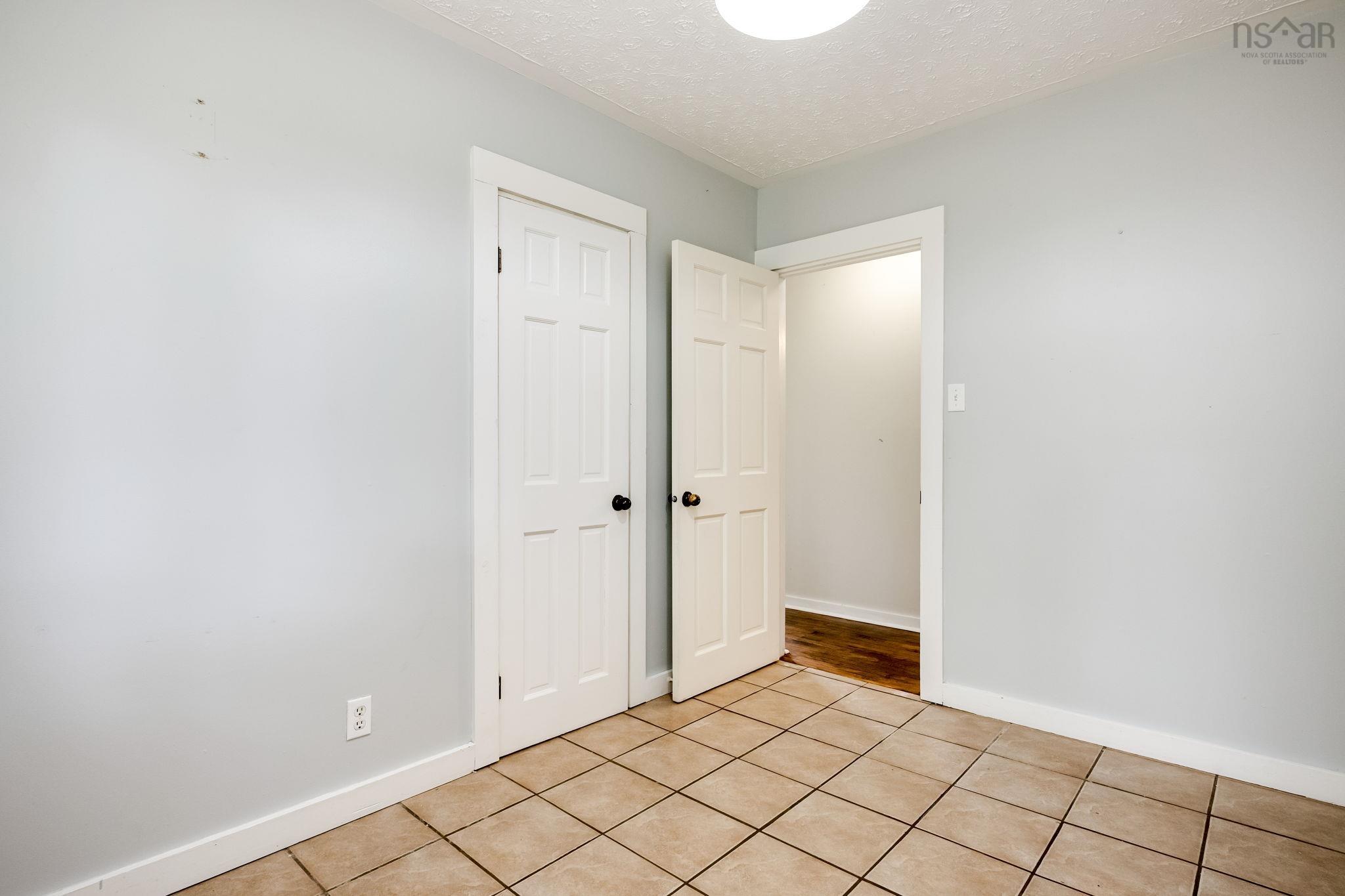 $475,000.00: 10068 Highway 221, Habitant