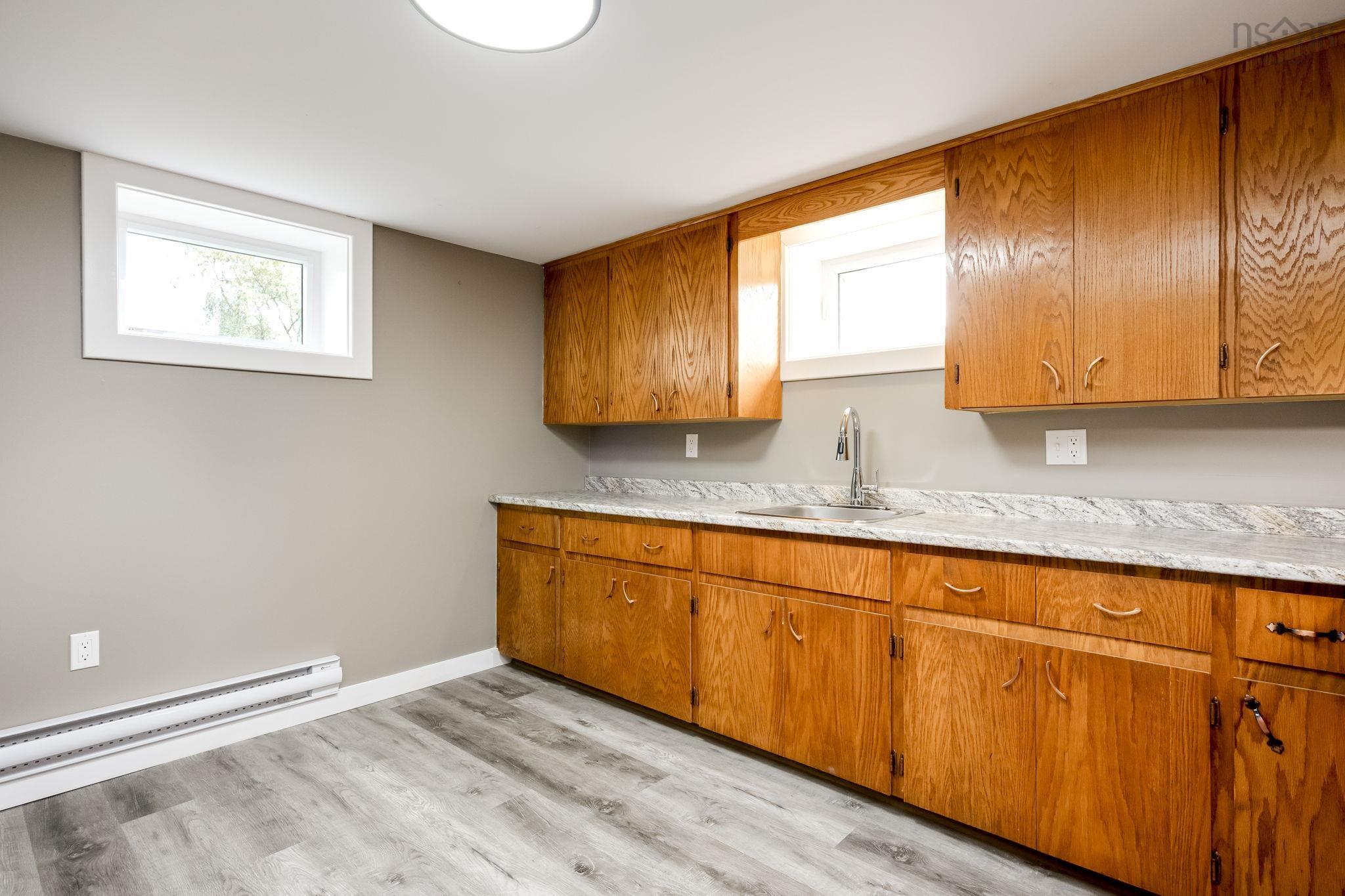 $475,000.00: 10068 Highway 221, Habitant