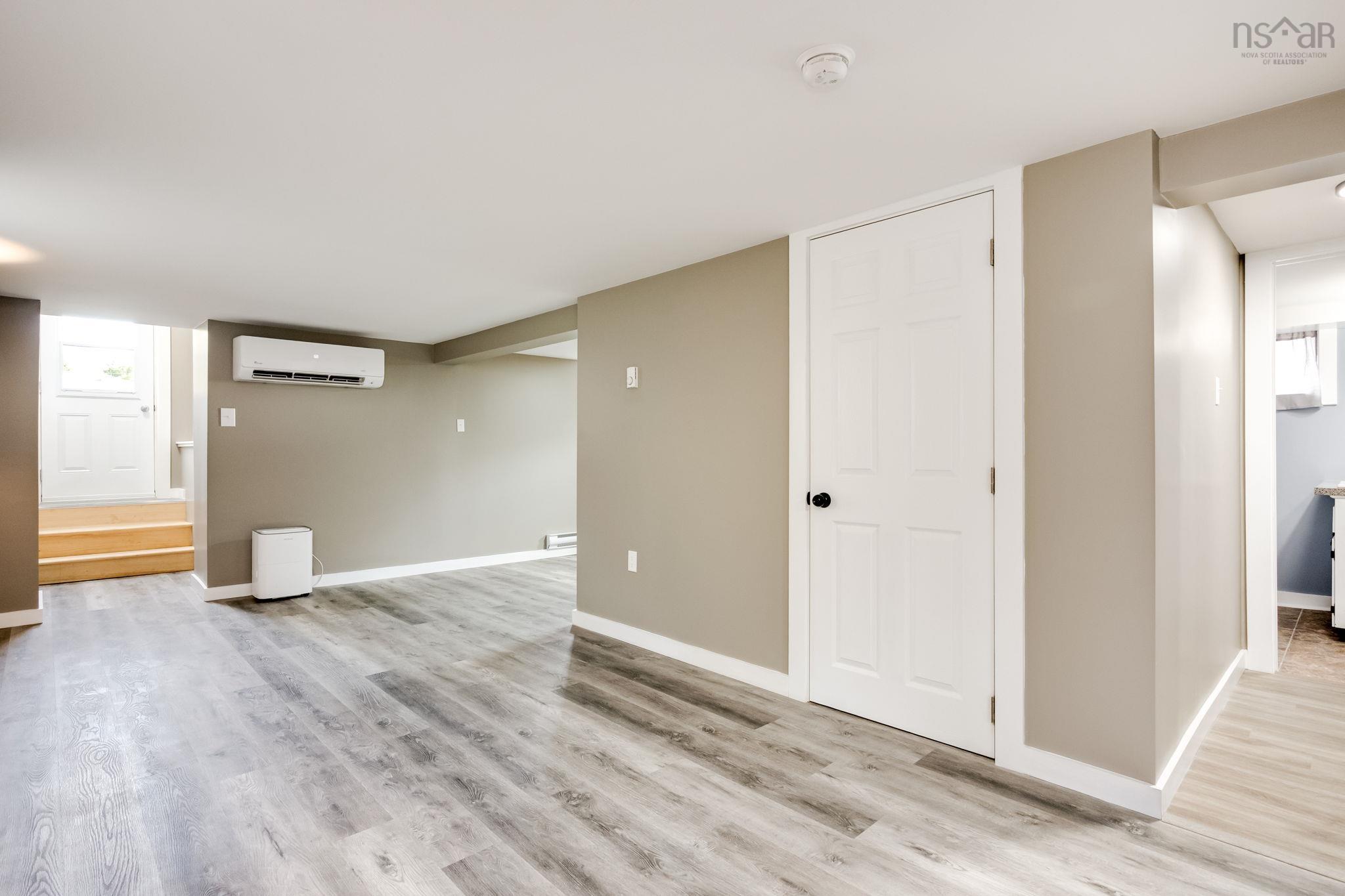 $475,000.00: 10068 Highway 221, Habitant