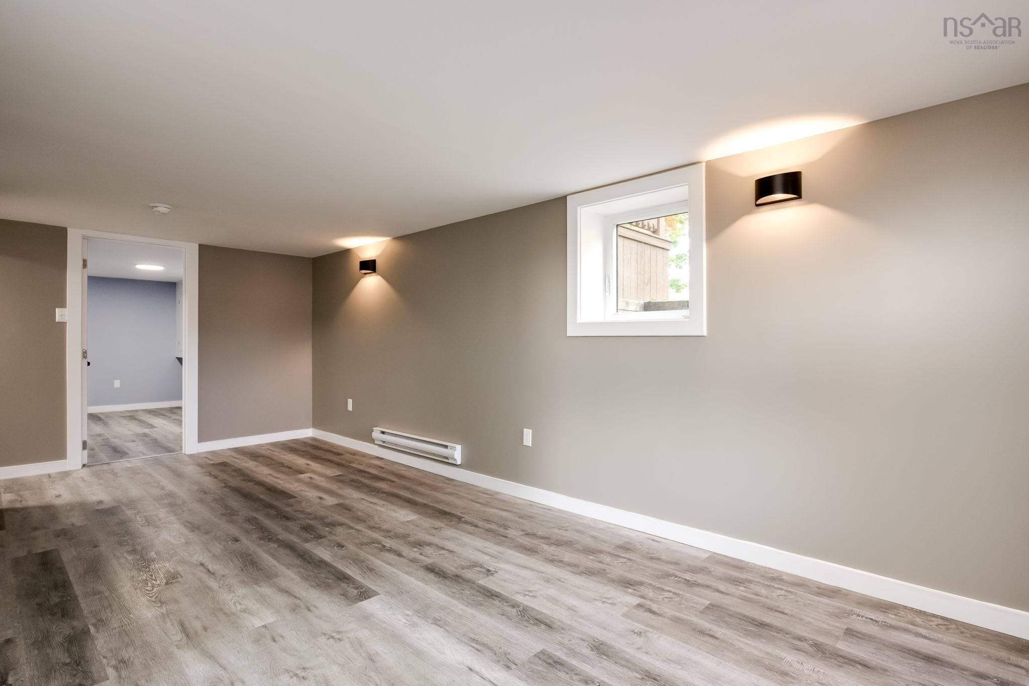 $475,000.00: 10068 Highway 221, Habitant