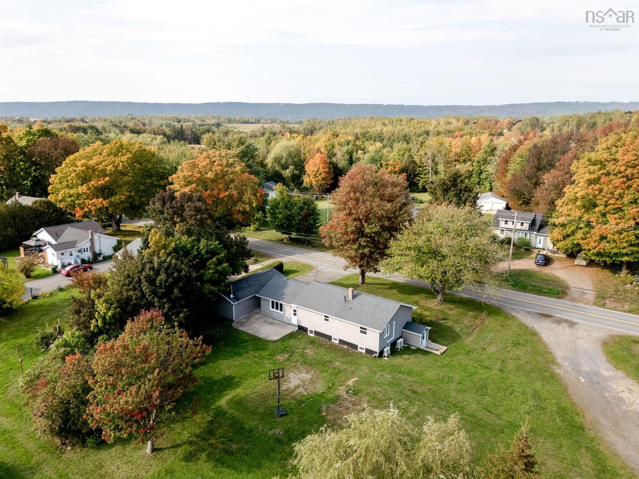 $475,000.00: 10068 Highway 221, Habitant