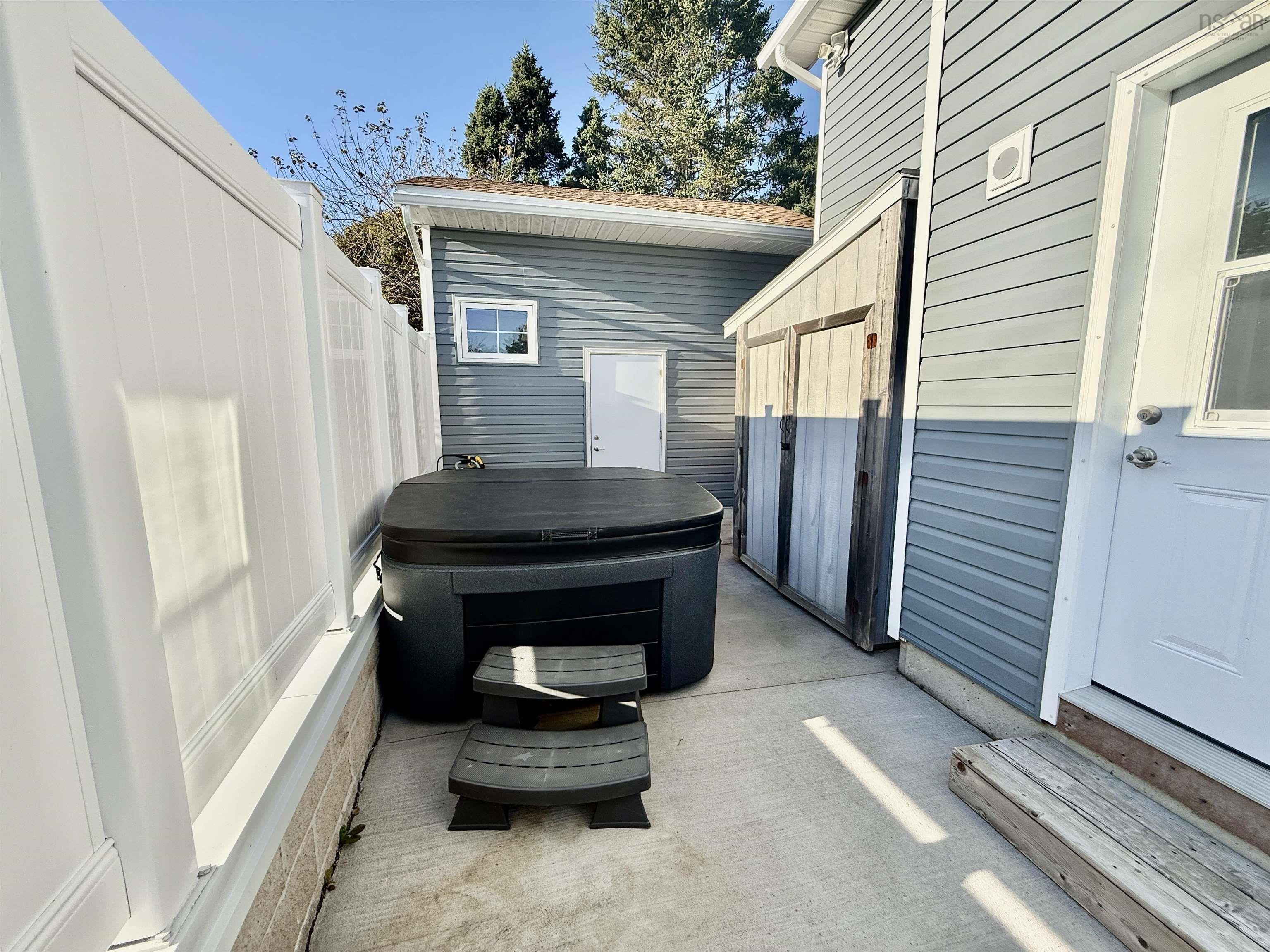 $499,900.00: 1321 Terence Bay Road, Terence Bay